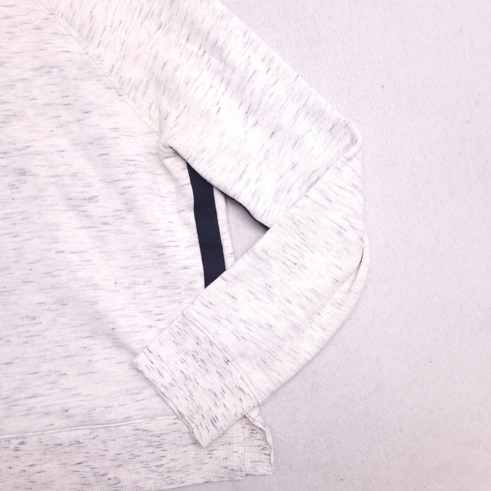 Calvin Klein Calvin Klein Casual Pullover Hoodie Womens Size Large White Size L / US 10 / IT 46 - 5 Thumbnail
