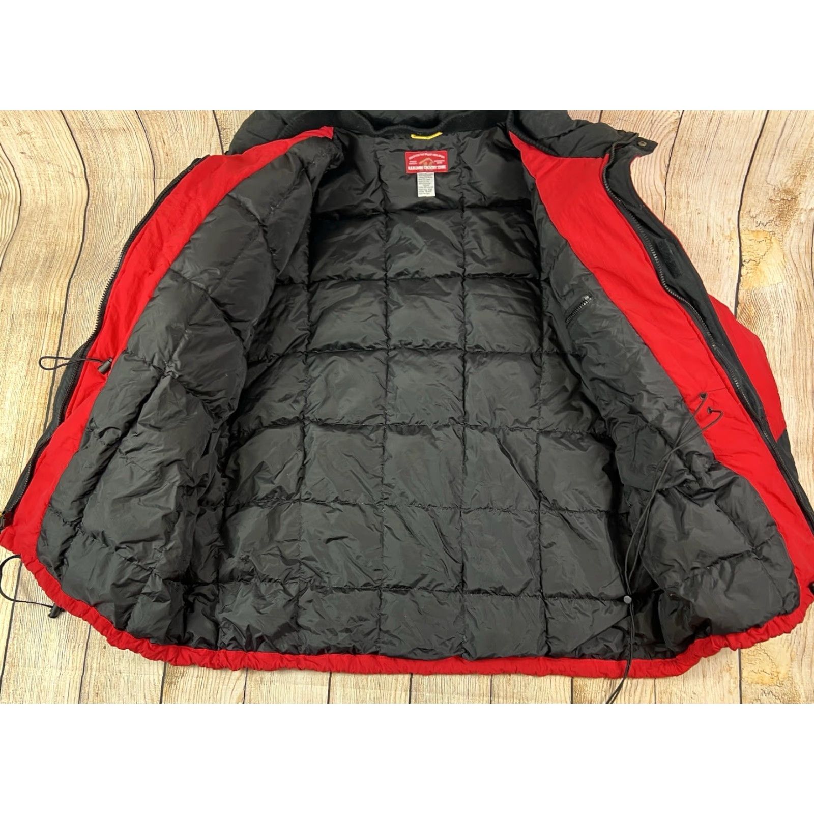 Marlboro VINTAGE Marlboro Country Store Red Puffer Parka Down Coat Jacket 2XL Jacket/Coat Mid-Length Outdoor Mens Regular Down Coat Red 2XL Vintage Size US XXL / EU 58 / 5 - 4 Thumbnail