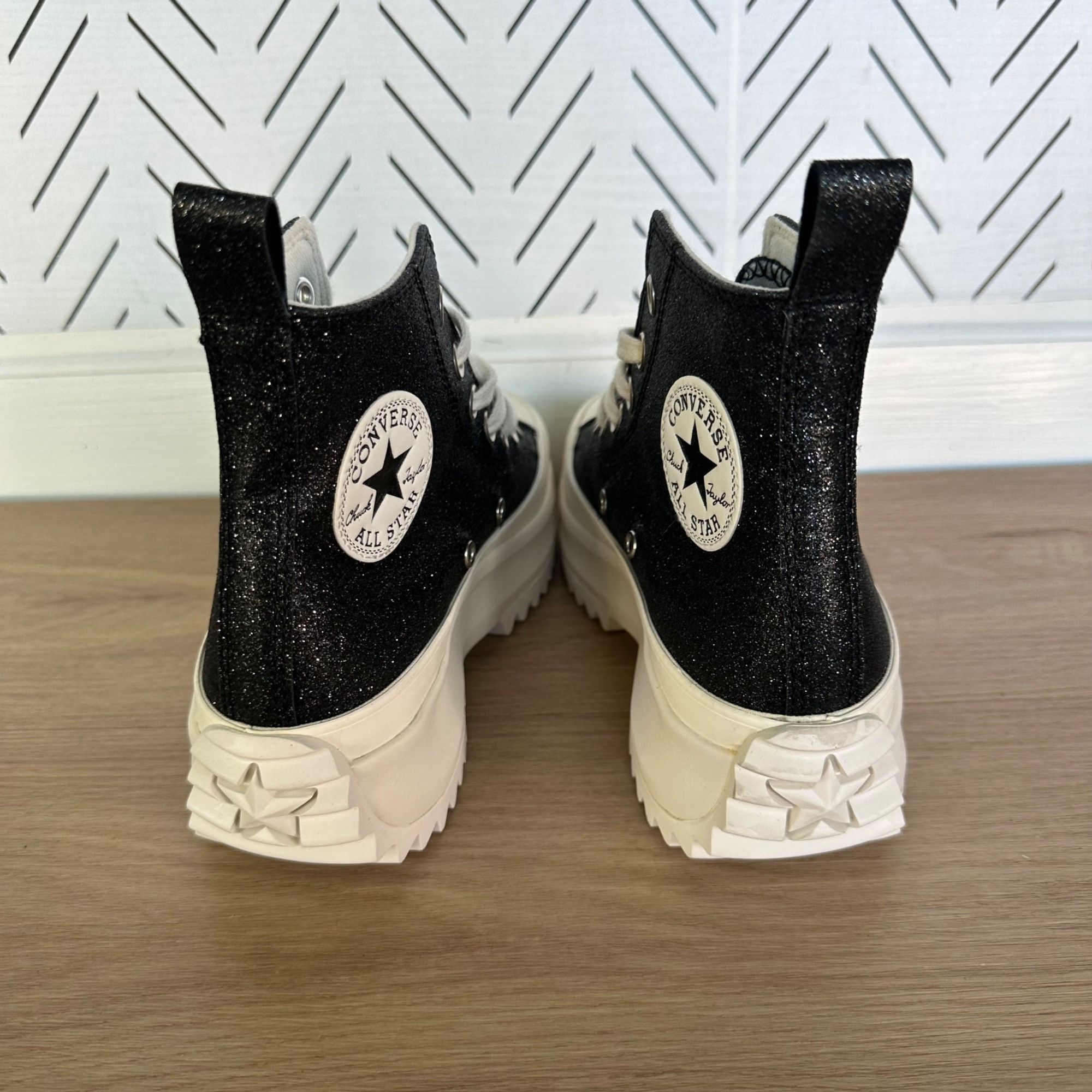 Converse ⭐Rare Converse Run Star Hike Hi Platform Glitter 5.5 Mens Sh Size US 5.5 / EU 38 - 5 Thumbnail