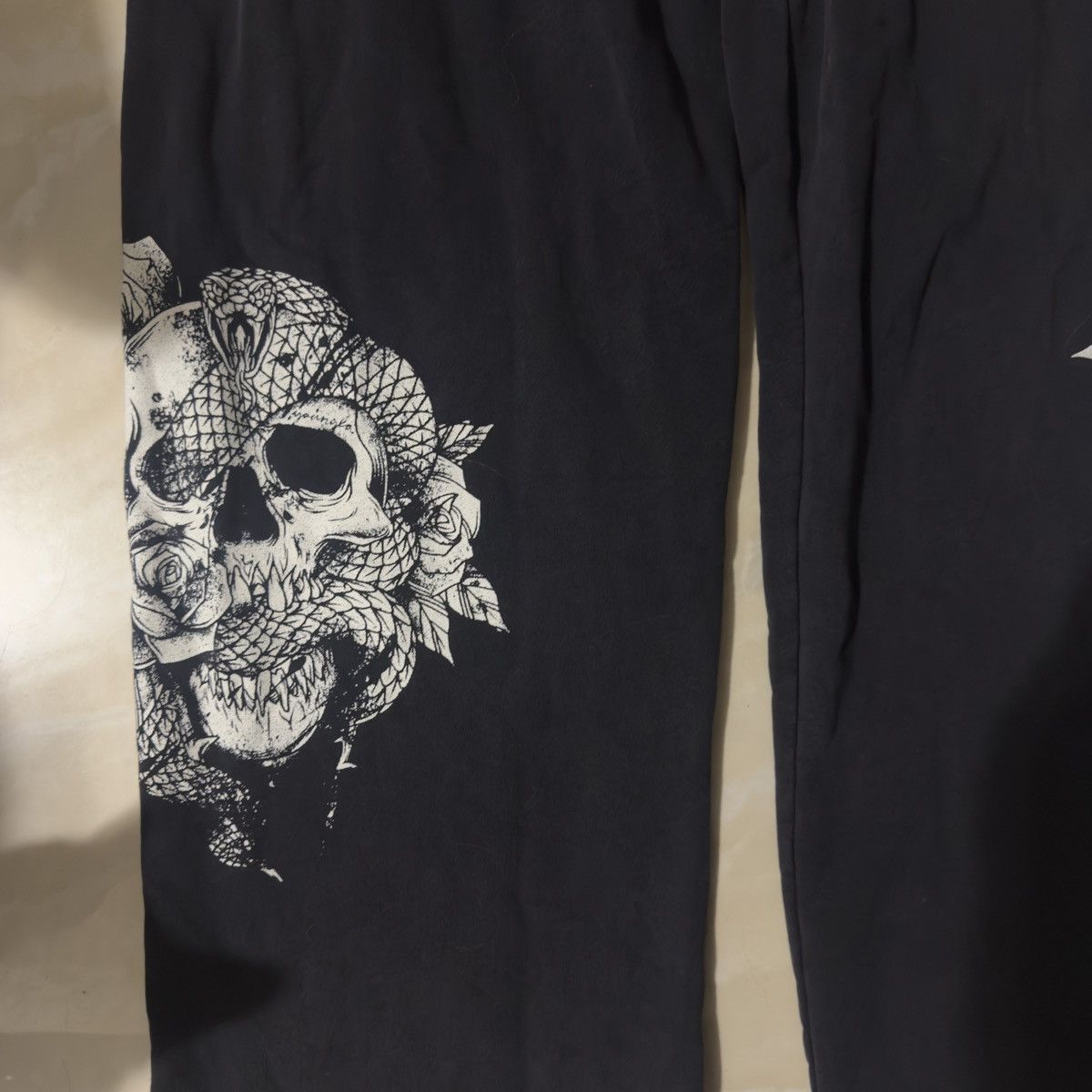 YoungLA YoungLa Skull Sweatpants Size US 32 / EU 48 - 2 Thumbnail