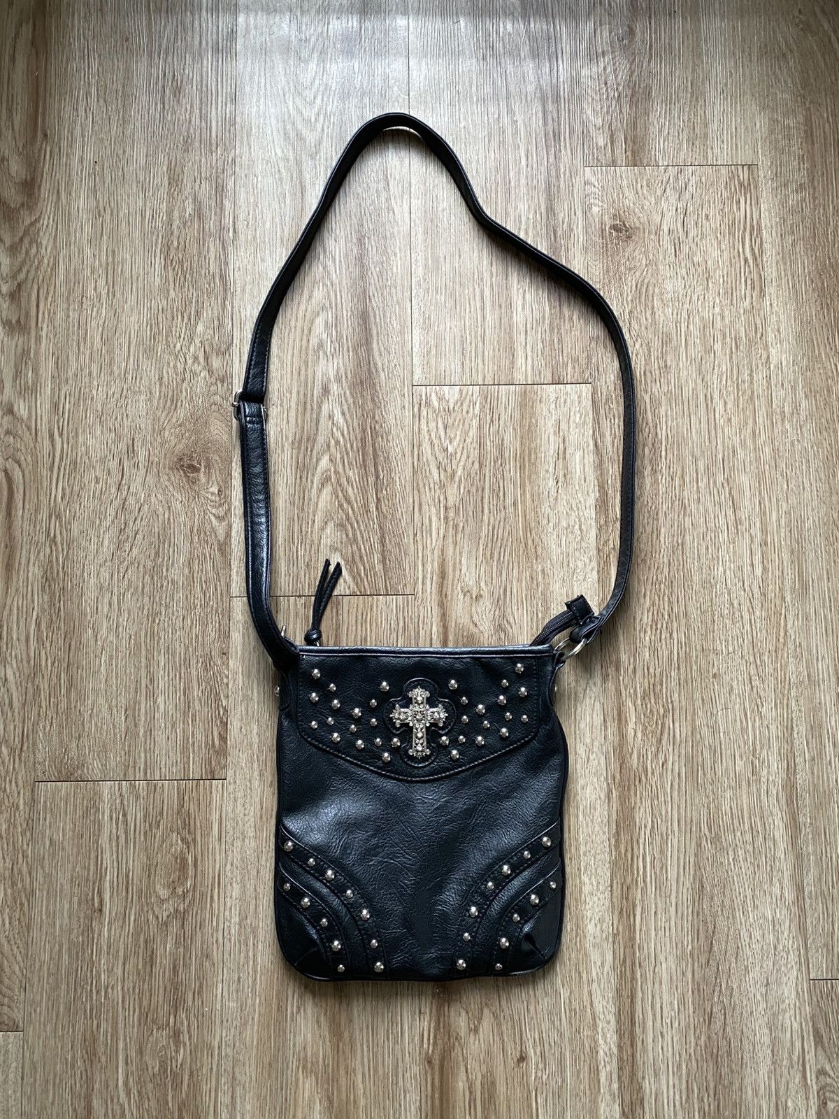 Other Y2K Black Cross Goth Grunge Leather Shoulder Bag Chrome Size ONE SIZE - 2 Thumbnail