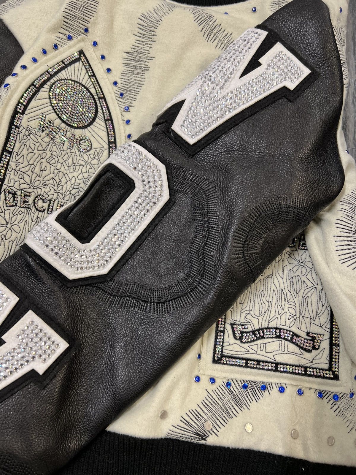 Who Decides War HARDWARE CATHEDRAL VARSITY Size US L / EU 52-54 / 3 - 12 Thumbnail