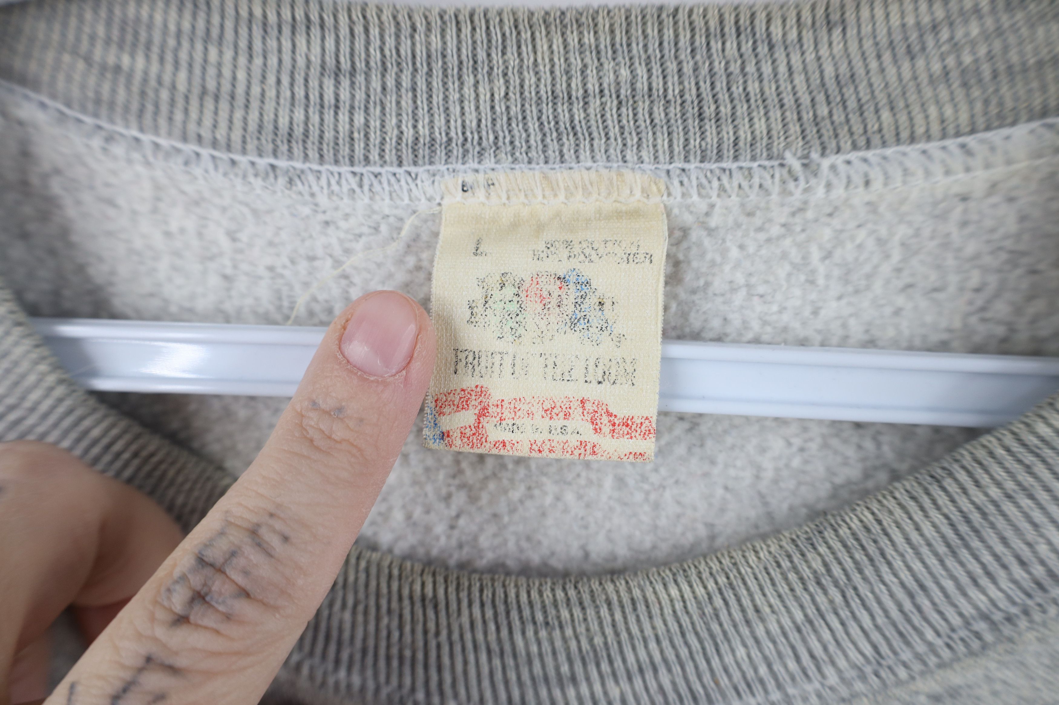 Vintage Vintage 80s 90s Streetwear Be Happy Sweatshirt Gray USA Size US L / EU 52-54 / 3 - 12 Thumbnail