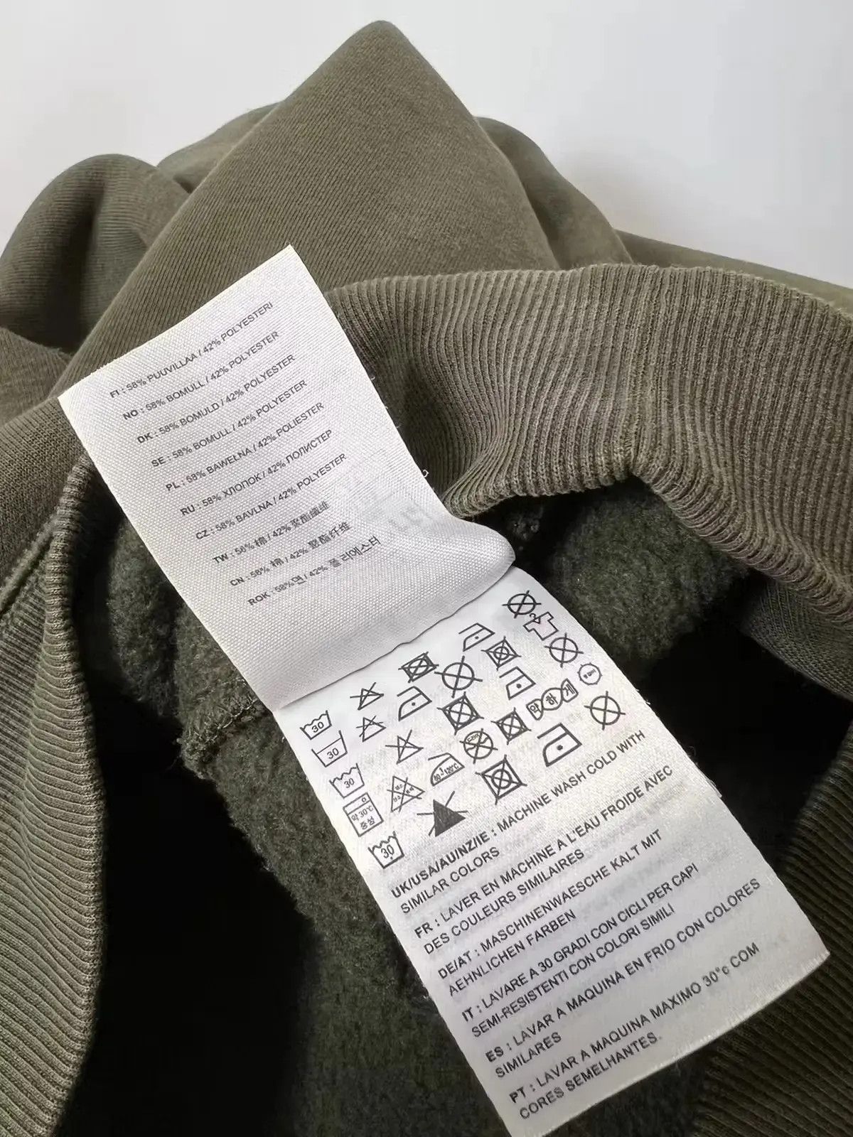 Carhartt × Carhartt Wip Carhartt chase sweatshirt Size US S / EU 44-46 / 1 - 6 Thumbnail