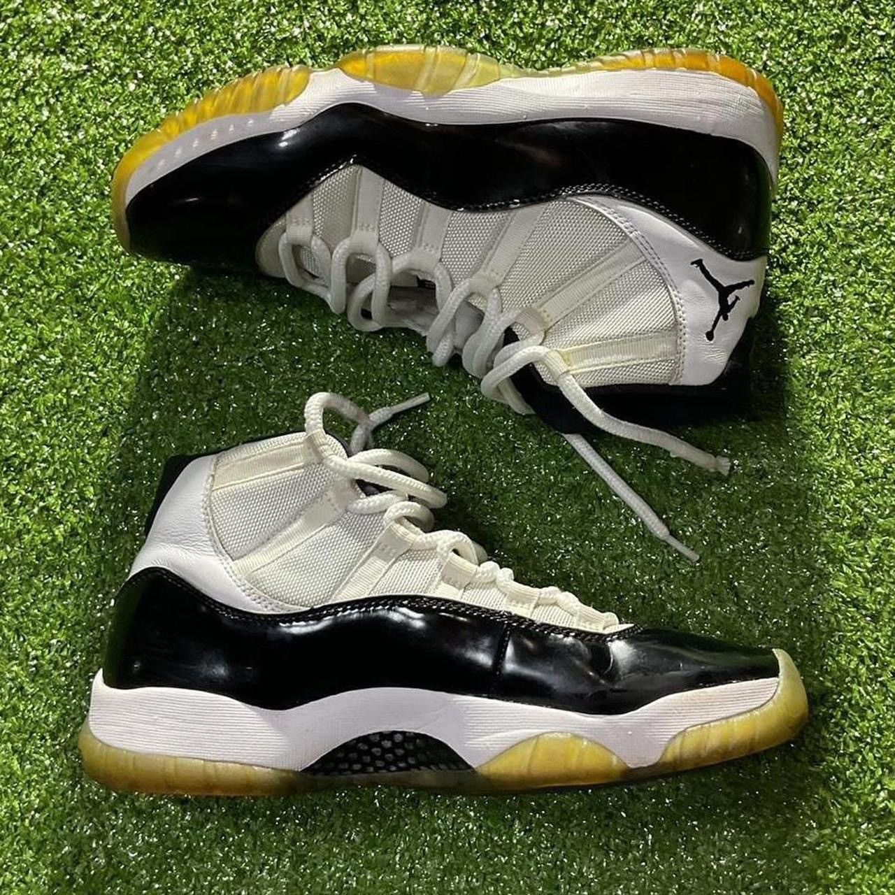 Jordan Brand Air Jordan 11 Retro Concord Size US 10 / EU 43 - 2 Thumbnail