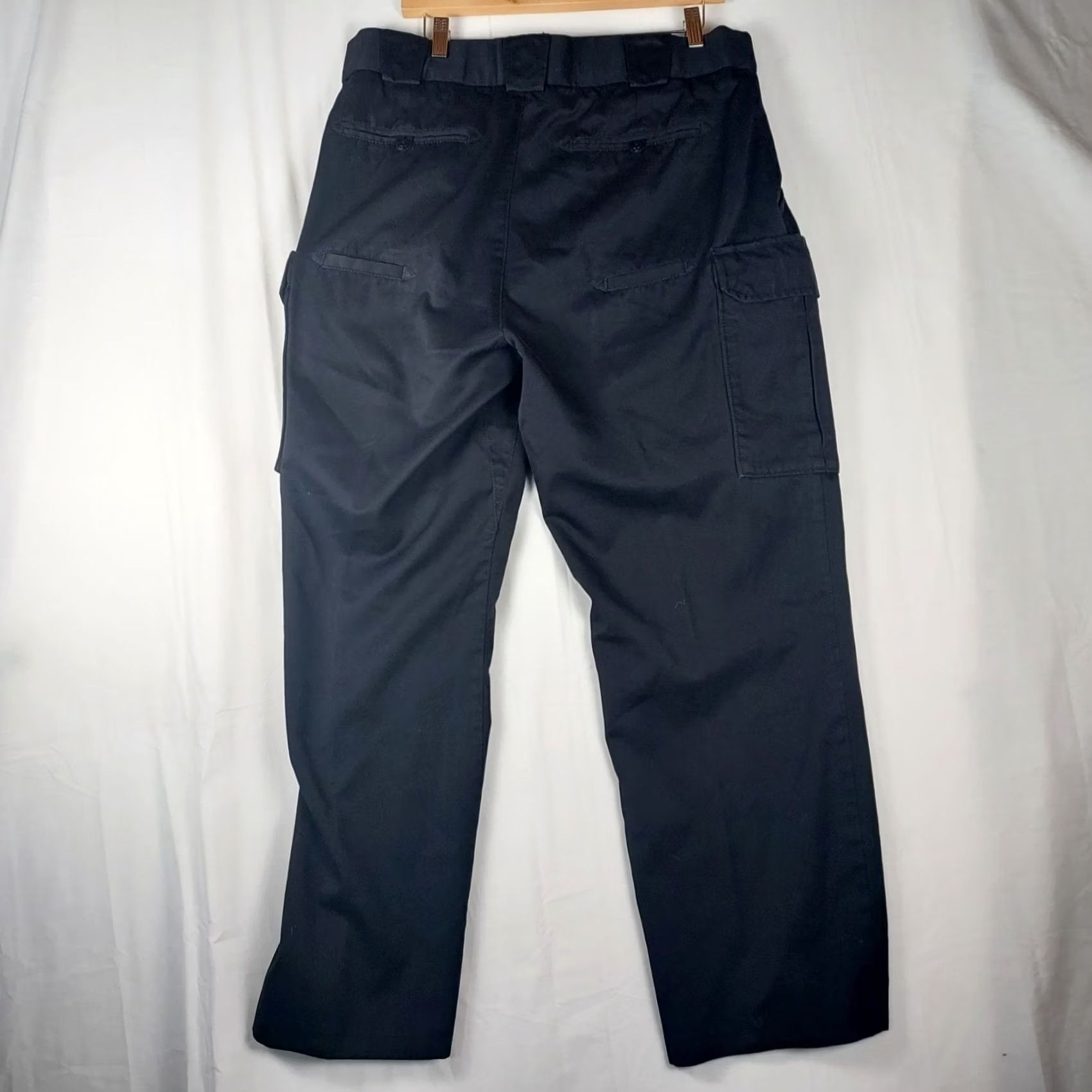 Vintage 5.11 Tactical Cargo Pants Men 36 Black Cotton Canvas Cargo Pocket Straight Leg Flat Front Mid Rise Workwear Uniform Mens Regular 5.11 Taclite Pro Size US 36 / EU 52 - 2 Thumbnail