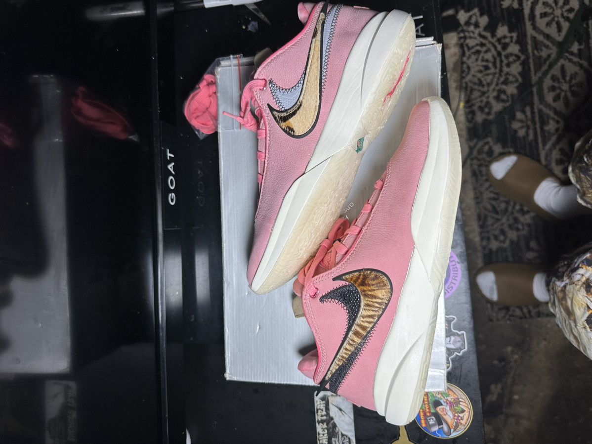 Nike lebron 20 south beach size 8.5 ds