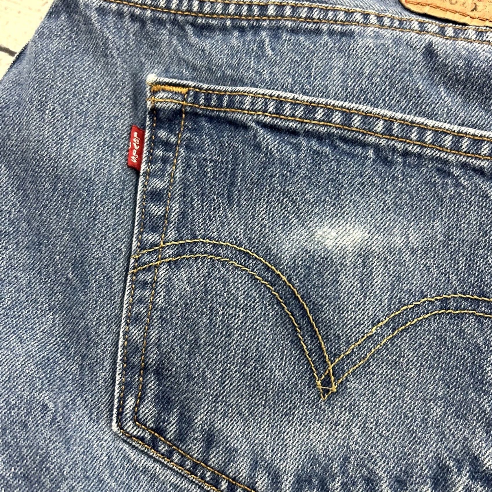 Levi's Levi's 501 XX Original Button Fly Medium Wash Denim Blue Jeans Men's 37x29 Jeans Regular 501 XX Mens Blue Denim Straight Jeans Size US 37 - 2 Thumbnail
