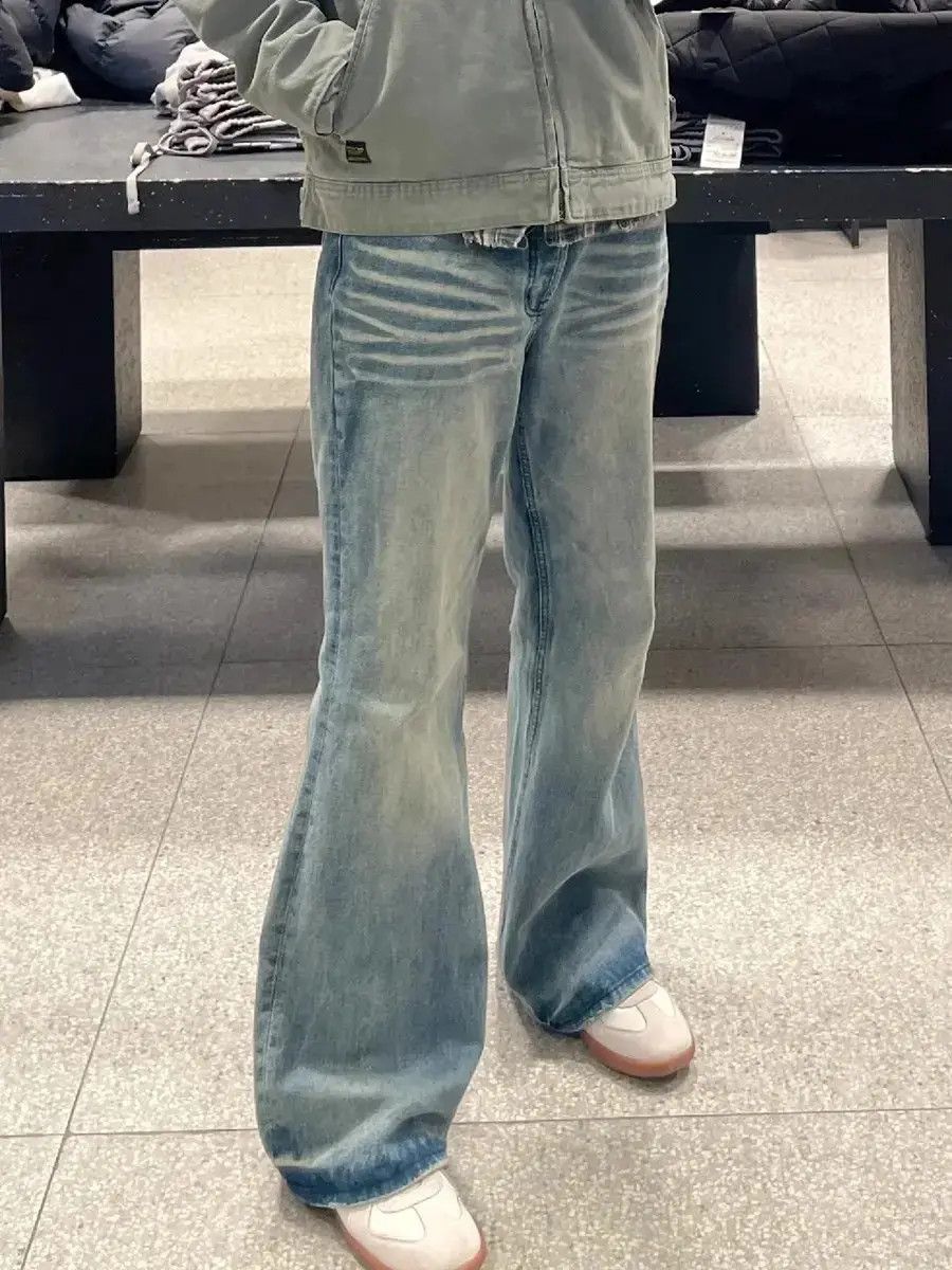 Japanese Brand × Jean Retro cat whiskers casual loose slightly flared jeans Size US 32 / EU 48 - 4 Thumbnail