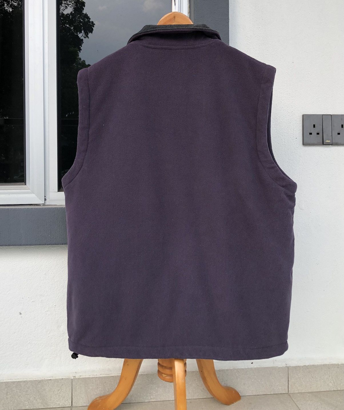 Gianni Valentino VTG GIANNI VALENTINO ITALY Corduroy Embroidered Logo Vest Size US L / EU 52-54 / 3 - 9 Thumbnail