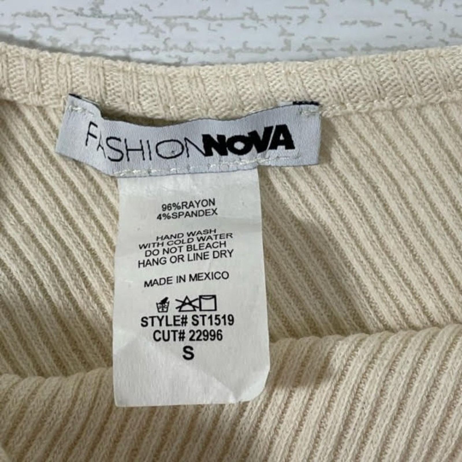 Fashion Nova Fashion Nova Cream Ribbed One Shoulder Crop Top Small Size S / US 4 / IT 40 - 4 Thumbnail