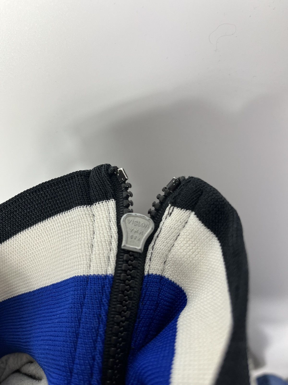 Nike 90s Nike Swoosh Big Logo Back Embroidery Light Nylon Jacket Size US XL / EU 56 / 4 - 3 Thumbnail