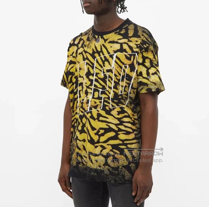 Givenchy Givenchy Leopard Print T-shirt Size US XS / EU 42 / 0 - 8 Thumbnail