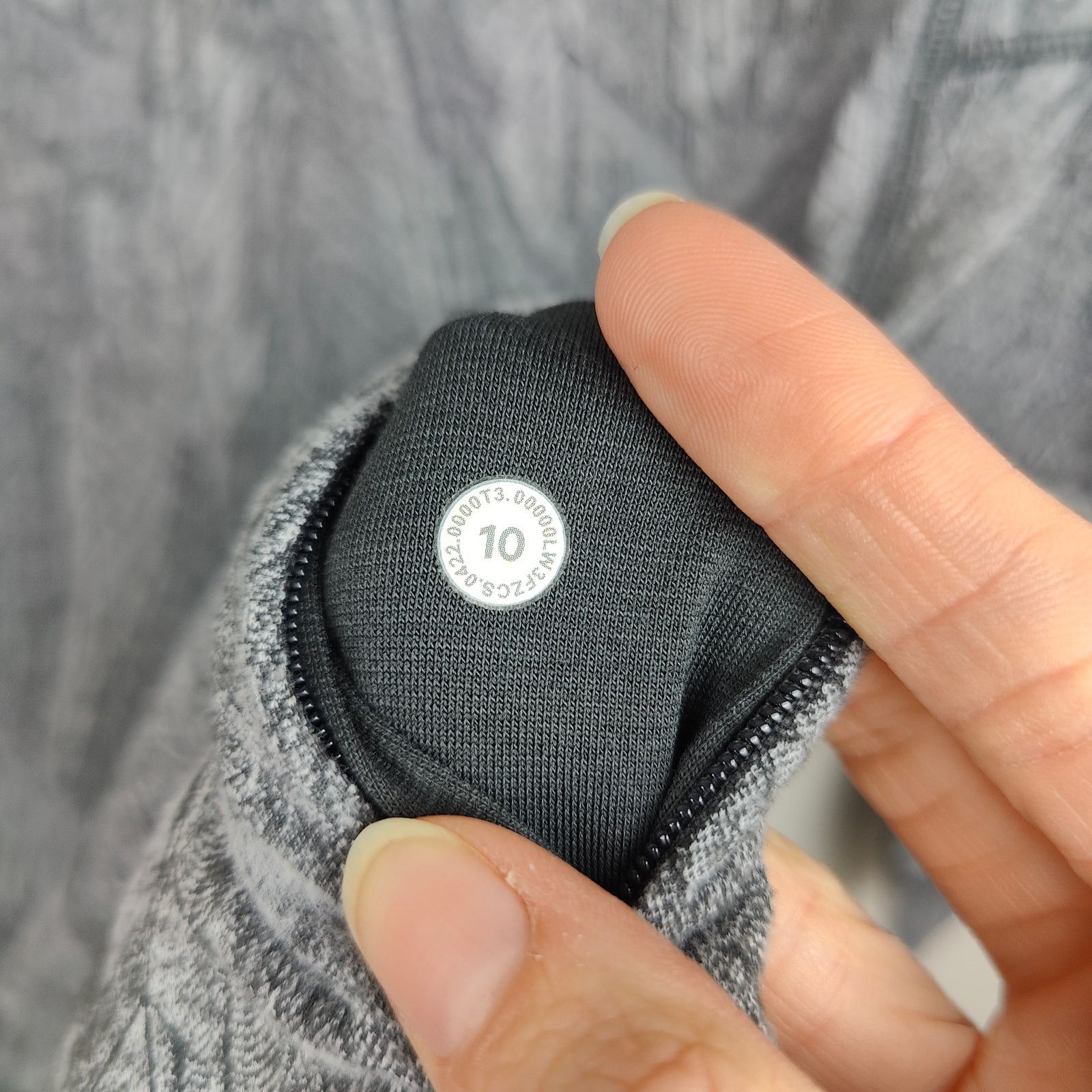 Lululemon Lululemon Hoodie Womens 10 Rulu Reverberate Chevron Mini Size L / US 10 / IT 46 - 5 Thumbnail