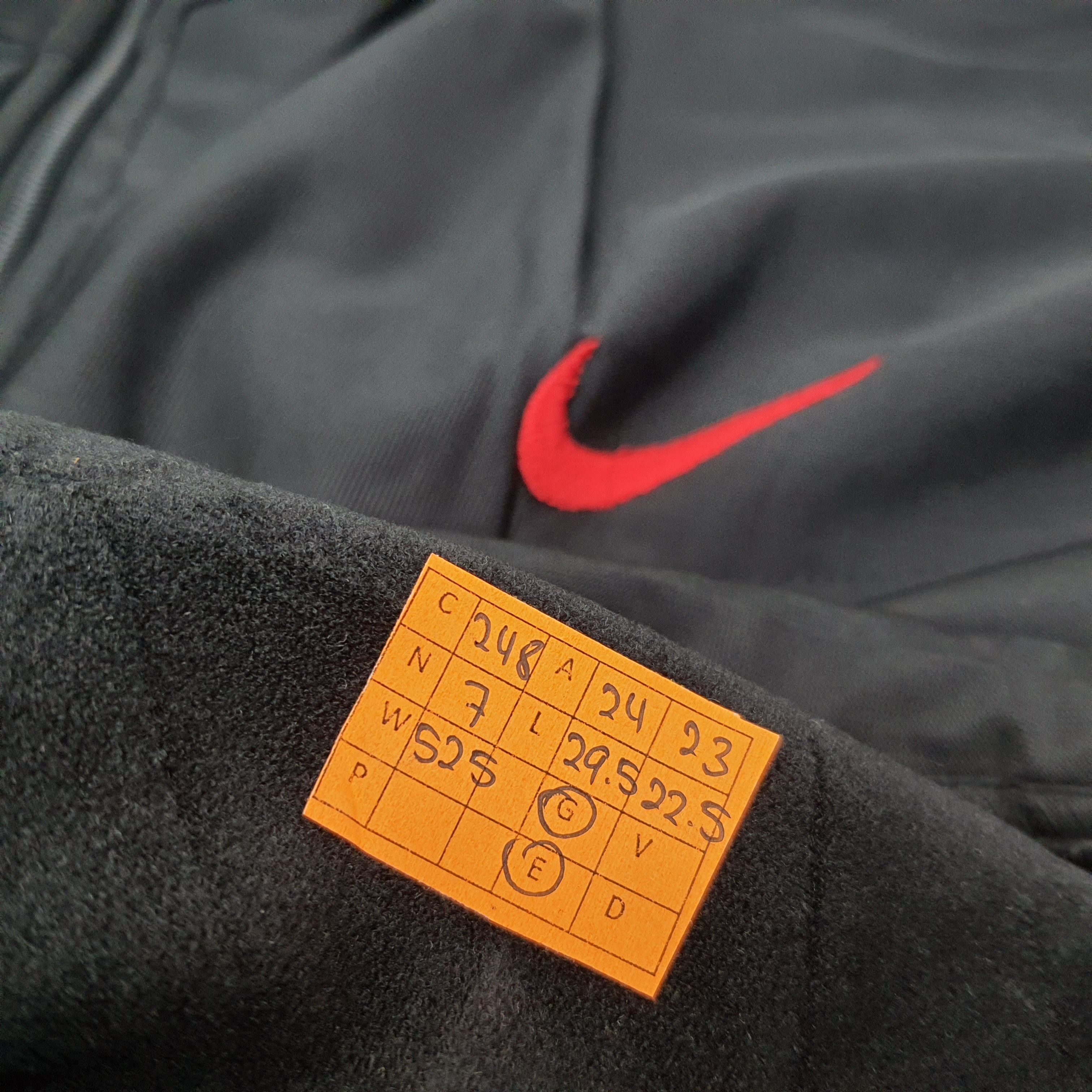Nike Vintage Nike Outdoor Zipper Track Jacket C248N7 Size US L / EU 52-54 / 3 - 7 Thumbnail
