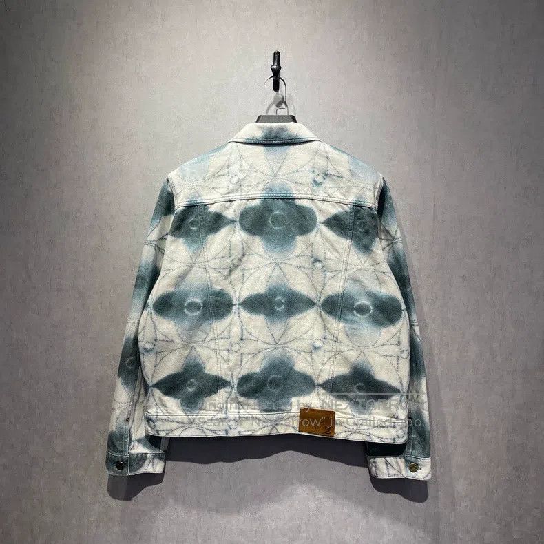 Louis Vuitton Louis Vuitton Three-flower smudged print denim jacket Size US XXL / EU 58 / 5 - 2 Thumbnail