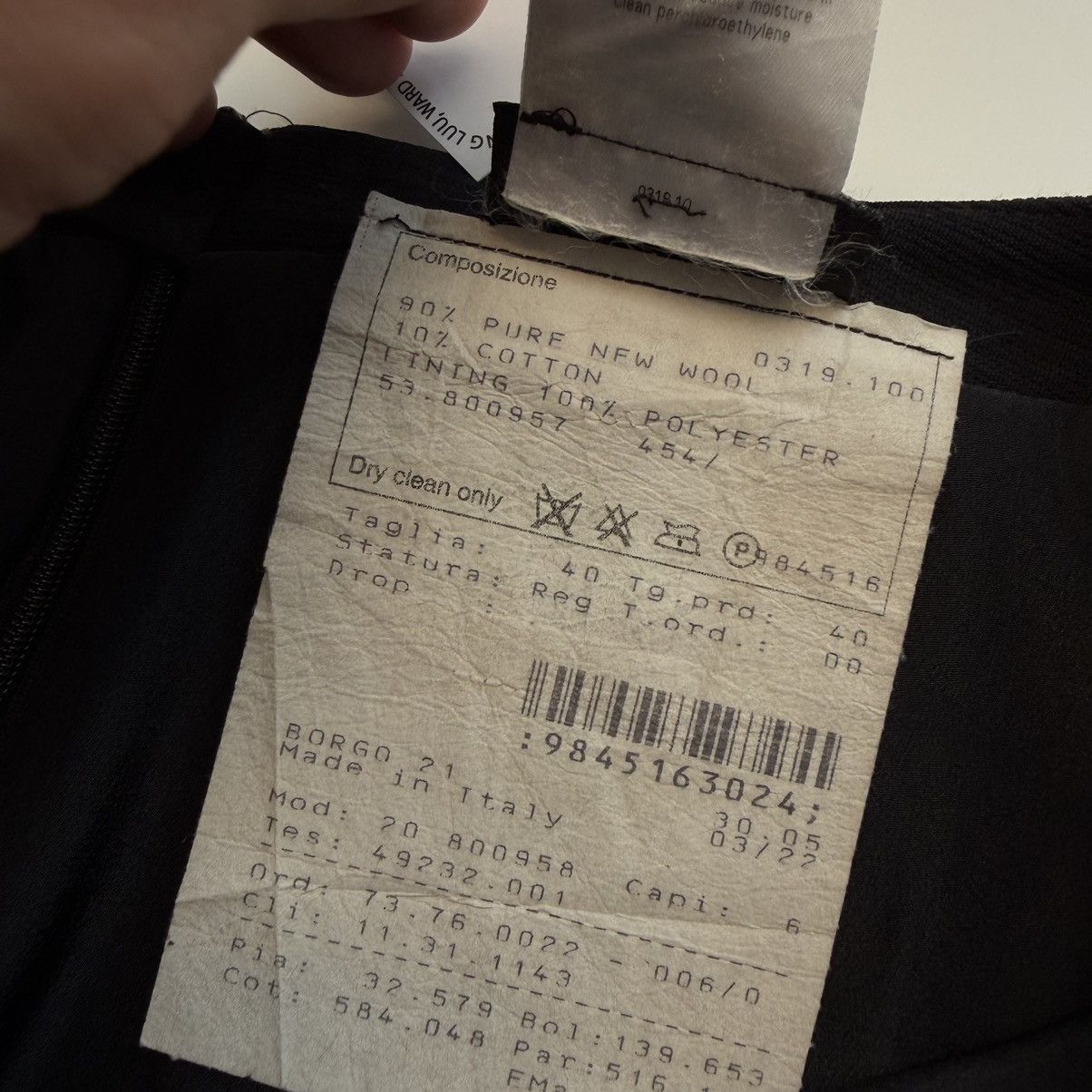 Giorgio Armani 1990s Giorgio Armani Side Fold Pencil Skirt Size 26" / US 2 / IT 38 - 5 Thumbnail