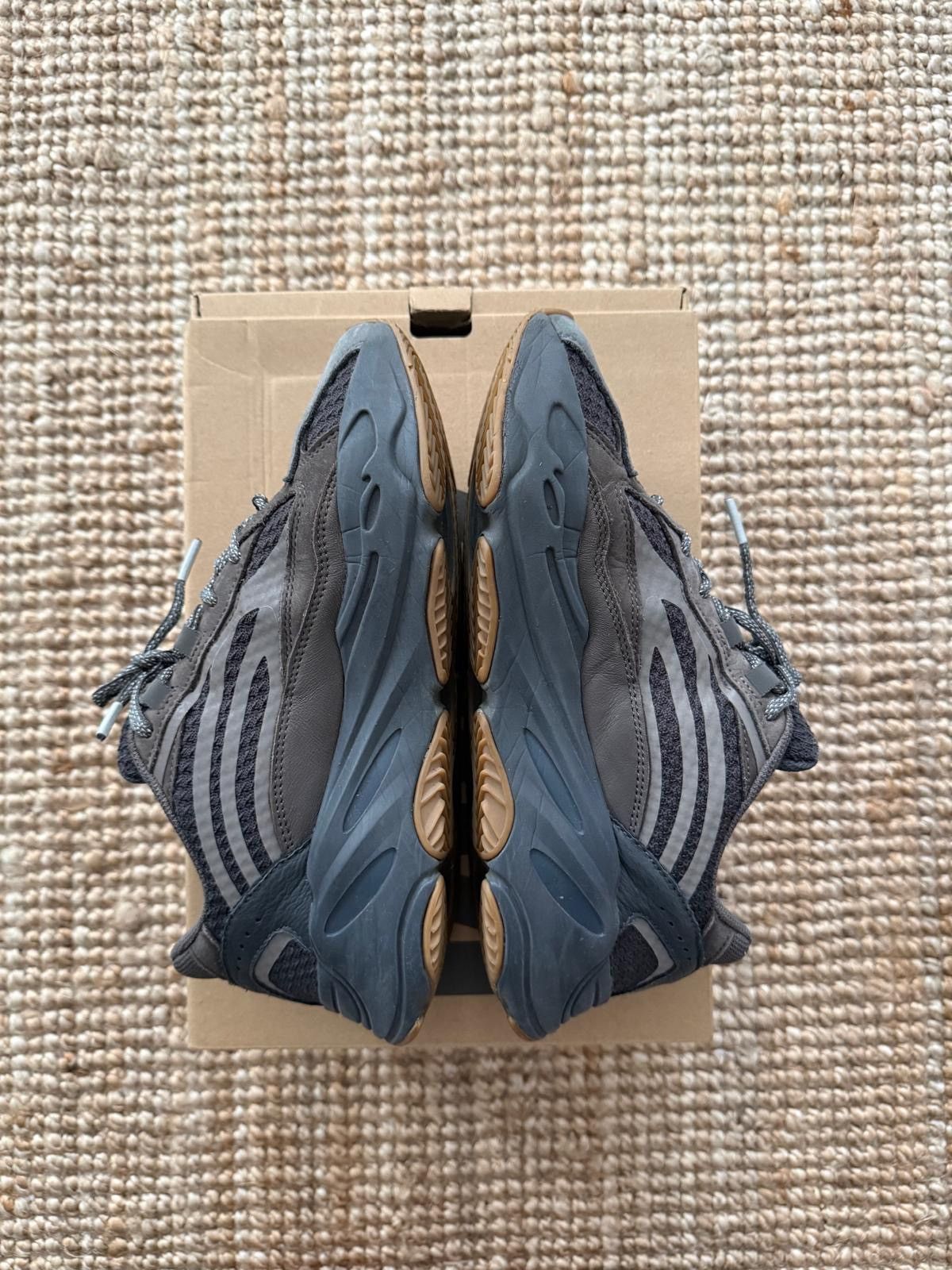 Yeezy Adidas Yeezy Boost 700 V2 Geode EU 41 w/OG Box Size US 8 / EU 41 - 2 Thumbnail