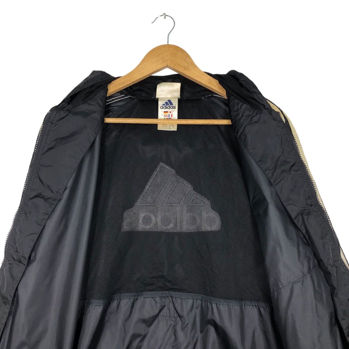 Adidas × Vintage Vintage Adidas Windbreaker Long Sleeve Big Logo Large Size US L / EU 52-54 / 3 - 13 Thumbnail