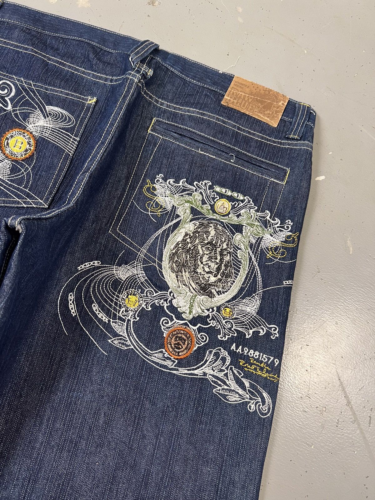 Vintage Vintage raw blue crazy embroidered denim jort Size US 34 / EU 50 - 6 Thumbnail