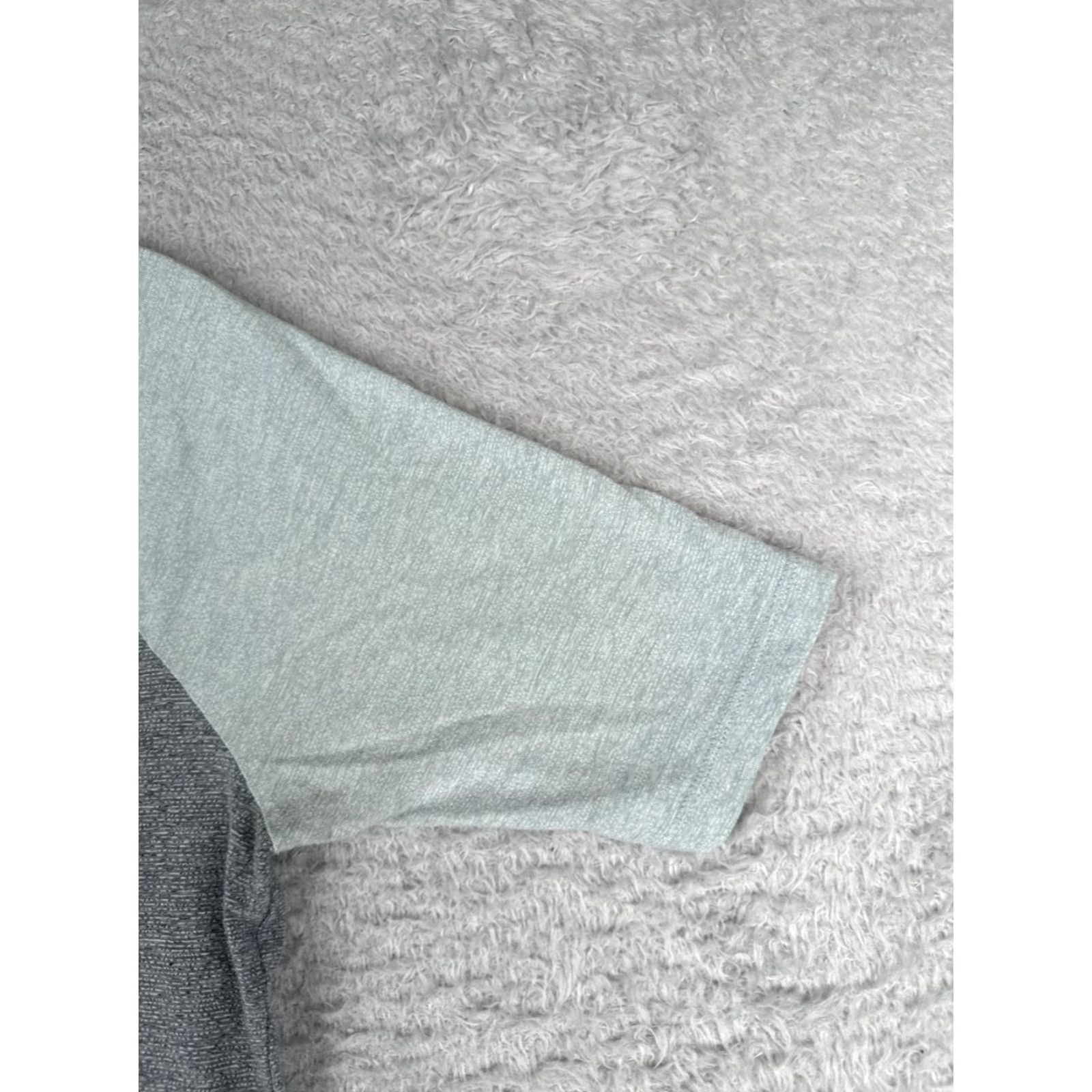 The North Face The North Face Shirt Women S Gray Blue Short Sleeve Raglan Pocket Crew Neck Pullover Casual Travel All Seasons breathable Size S / US 4 / IT 40 - 2 Thumbnail