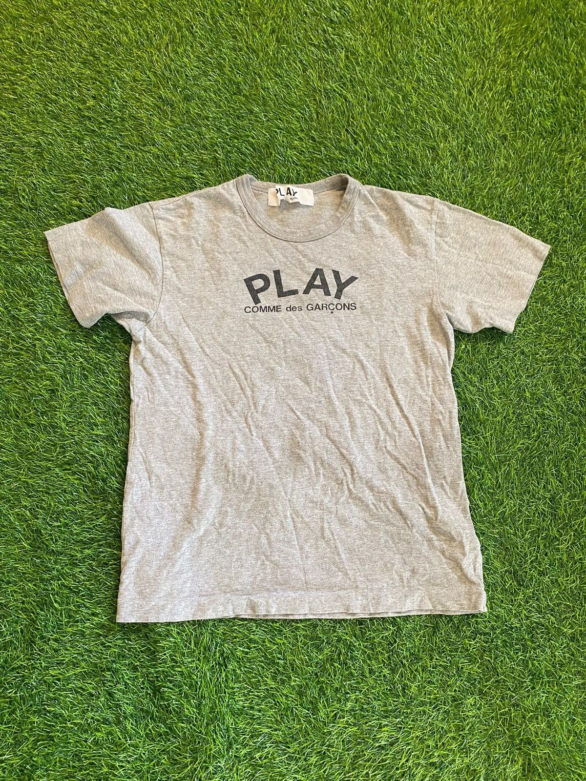 Comme des Garcons PLAY Play cdg comme des garcons heart t shirt size medium Size US M / EU 48-50 / 2 - 1 Thumbnail