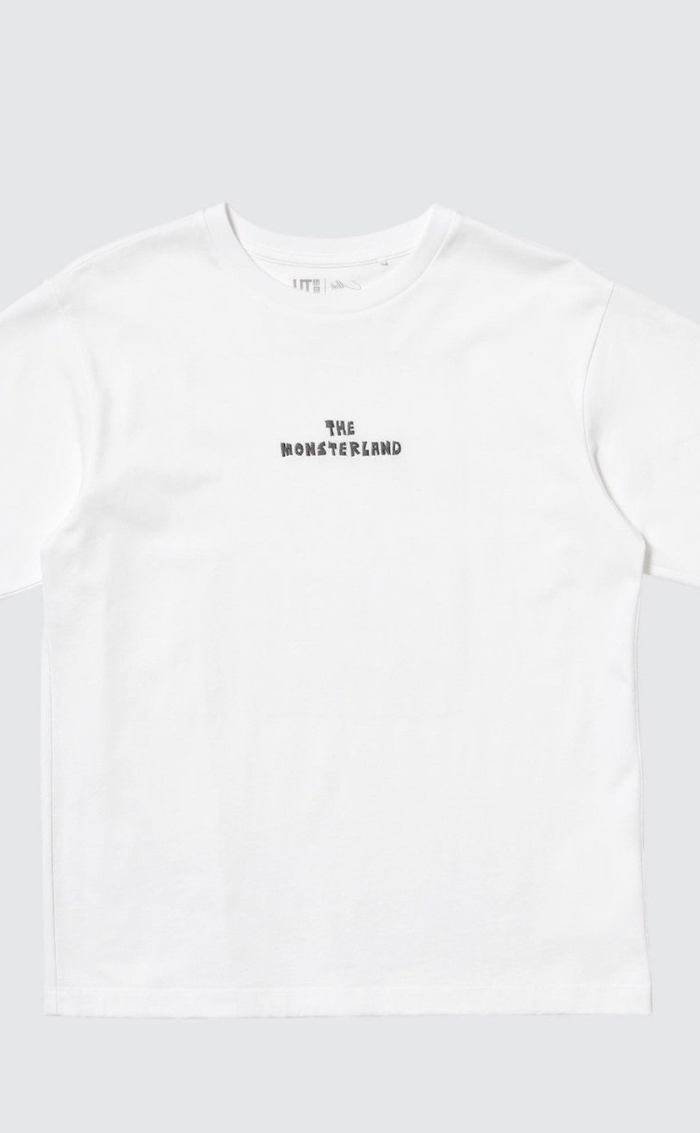 POP MART *New* Pop Mart x Uniqlo UT Graphic Tee / The Monsters-Labubu Size XXL / US 16-18 / IT 52-54 - 2 Thumbnail