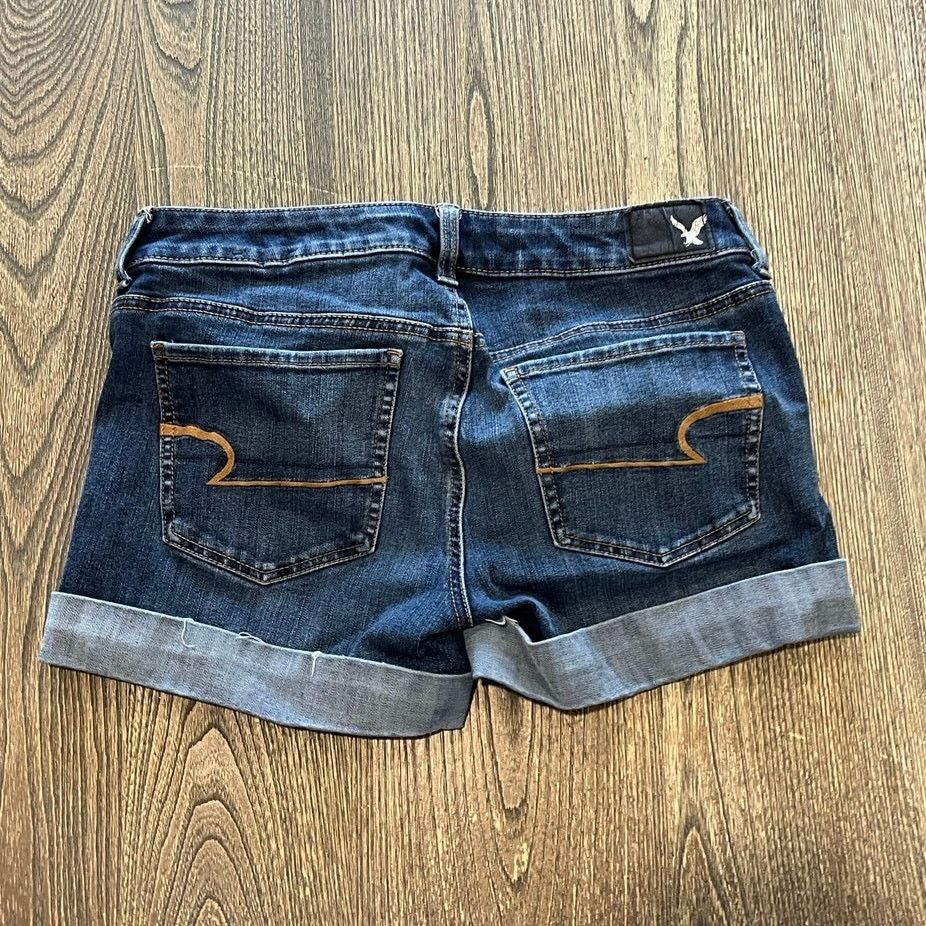 American Eagle Outfitters American Eagle Midi Shorts Mid Rise Denim Cuffed Hem Size 6 Size 28" / US 6 / IT 42 - 7 Thumbnail
