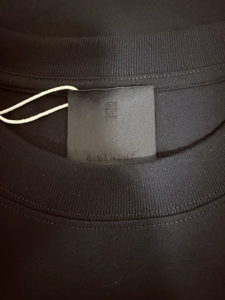 Givenchy Givenchy Black T-Shirt Size US M / EU 48-50 / 2 - 6 Thumbnail