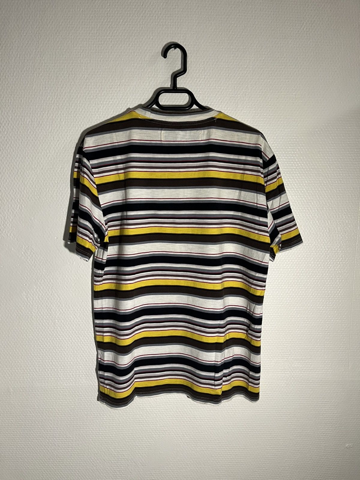 Guess Guess vintage tee size s fit m Size US M / EU 48-50 / 2 - 3 Thumbnail