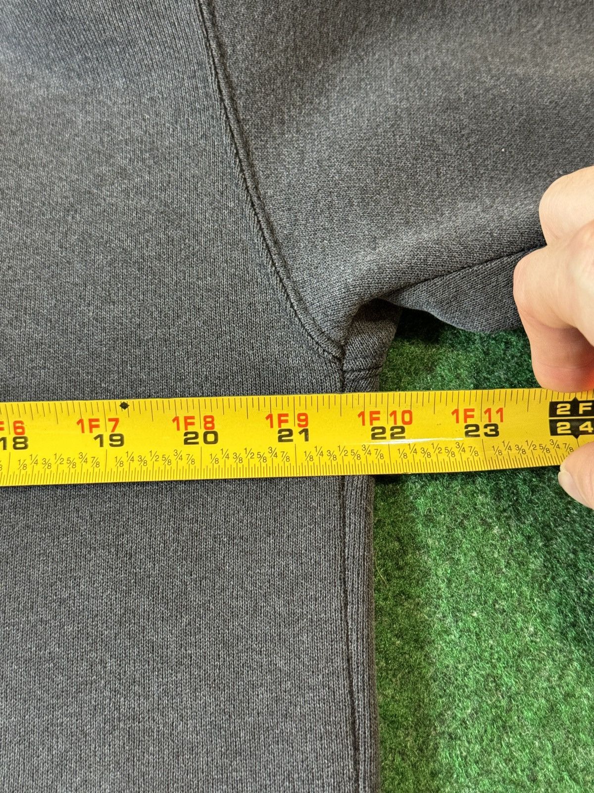 NFL × Nutmeg × Vintage Vtg 90s Pittsburgh Steelers FADED Retro Crewneck Sweatshirt Size US M / EU 48-50 / 2 - 5 Thumbnail