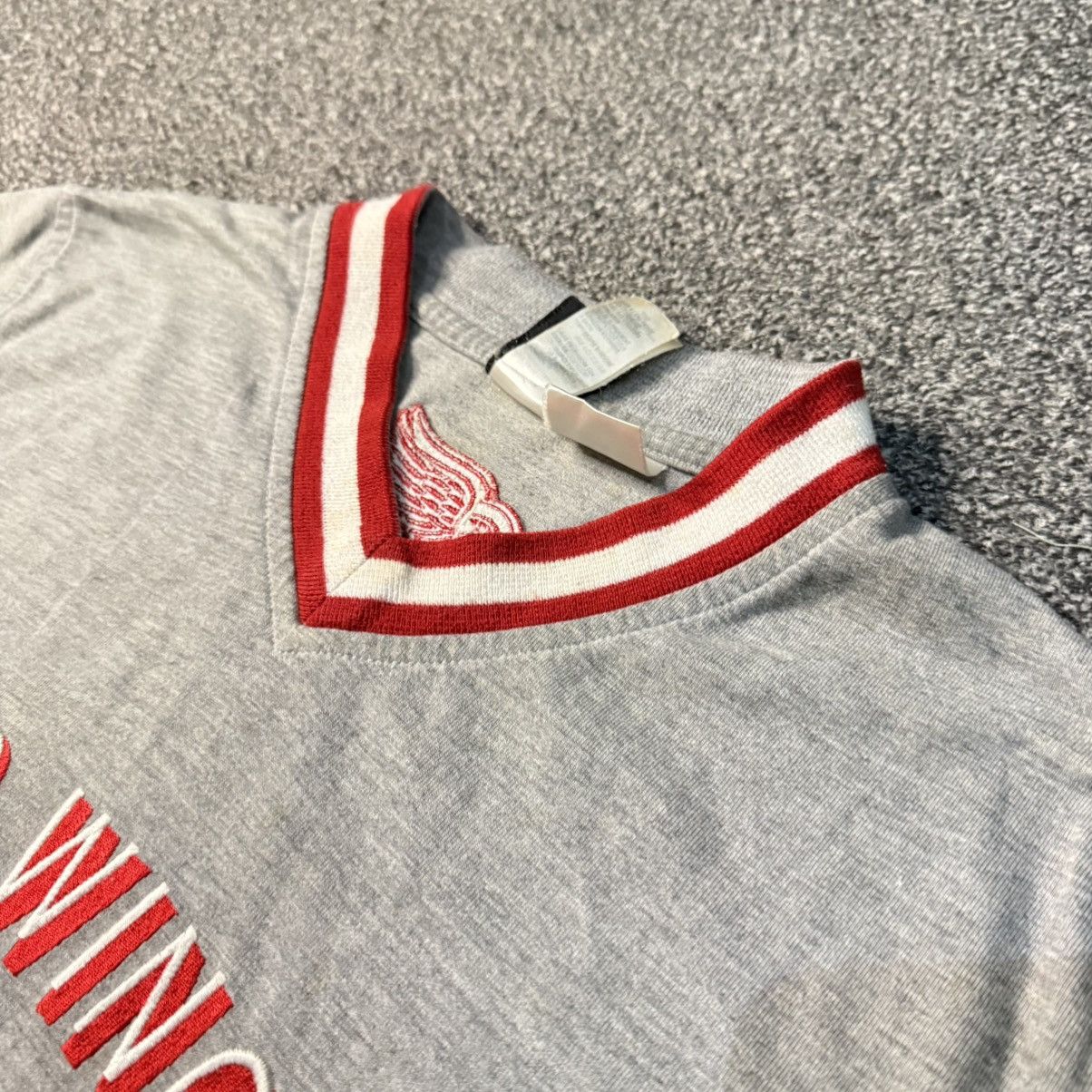 Nike Vintage 90s Detroit Red Wings NHL hockey jersey-style Size US L / EU 52-54 / 3 - 7 Thumbnail