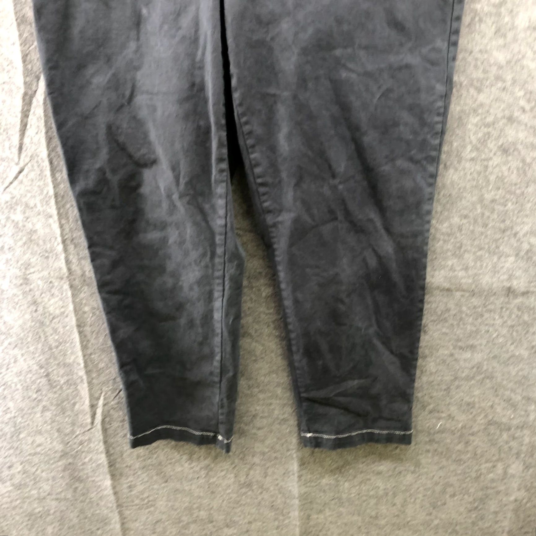 Banana Republic Banana Republic Slim Fit Authentic Chino Pants Womens 12 Cropped Gray Size 12 Cotton Blend Flat Front Crewneck? Size 34" / US 12 / IT 48 - 4 Thumbnail
