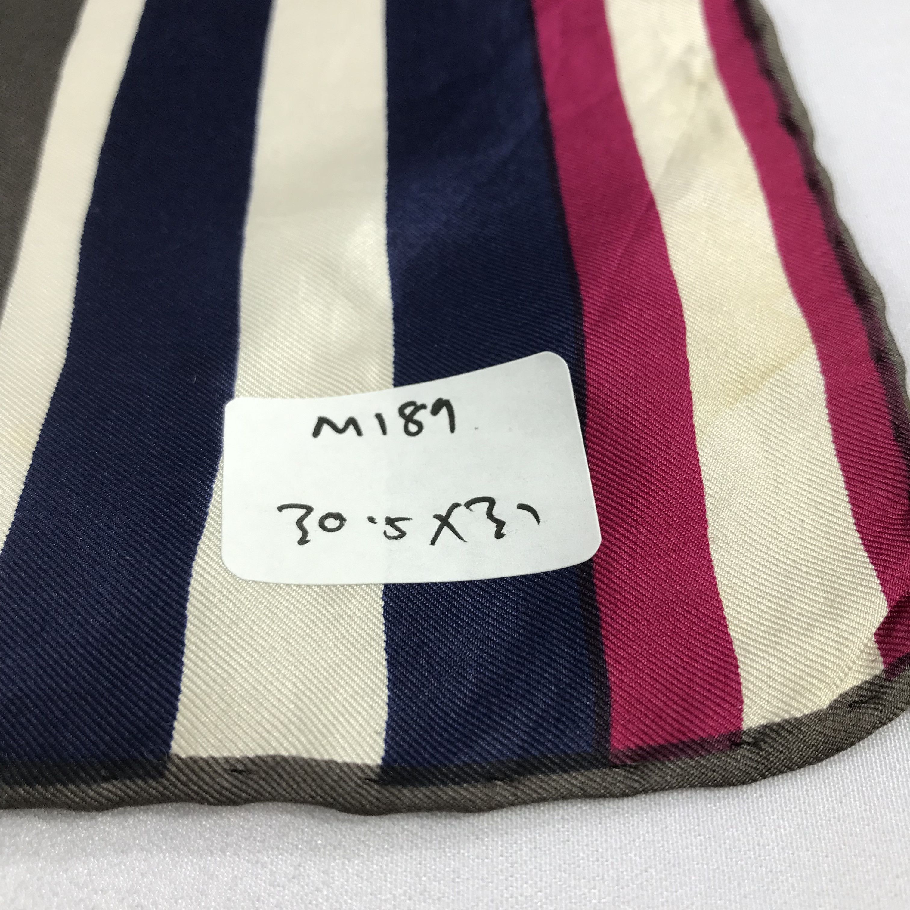 Vintage Vintage Abstract Design Hand Rolled Silk Scarf M189 Size ONE SIZE - 12 Thumbnail