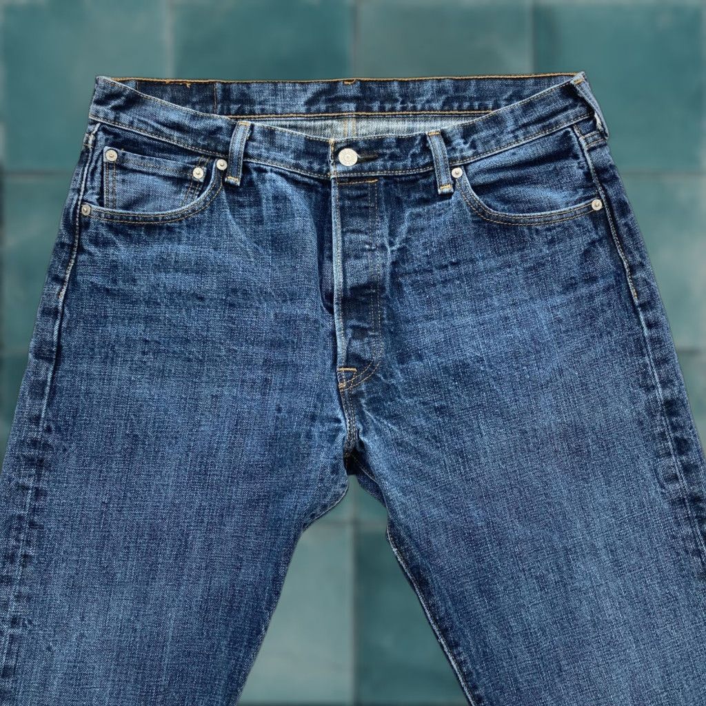 Levi's VINTAGE Levi's 501 Jeans Mens 36x32 Medium Wash Button Fly Straight Leg Original Fit Mens Size US 36 / EU 52 - 1 Thumbnail