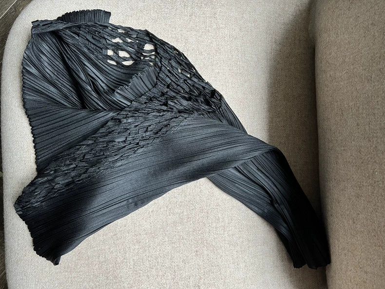 Other Issey Miyake/三宅一生 size:1 Black pleated short sleeves Size S / US 4 / IT 40 - 2 Thumbnail