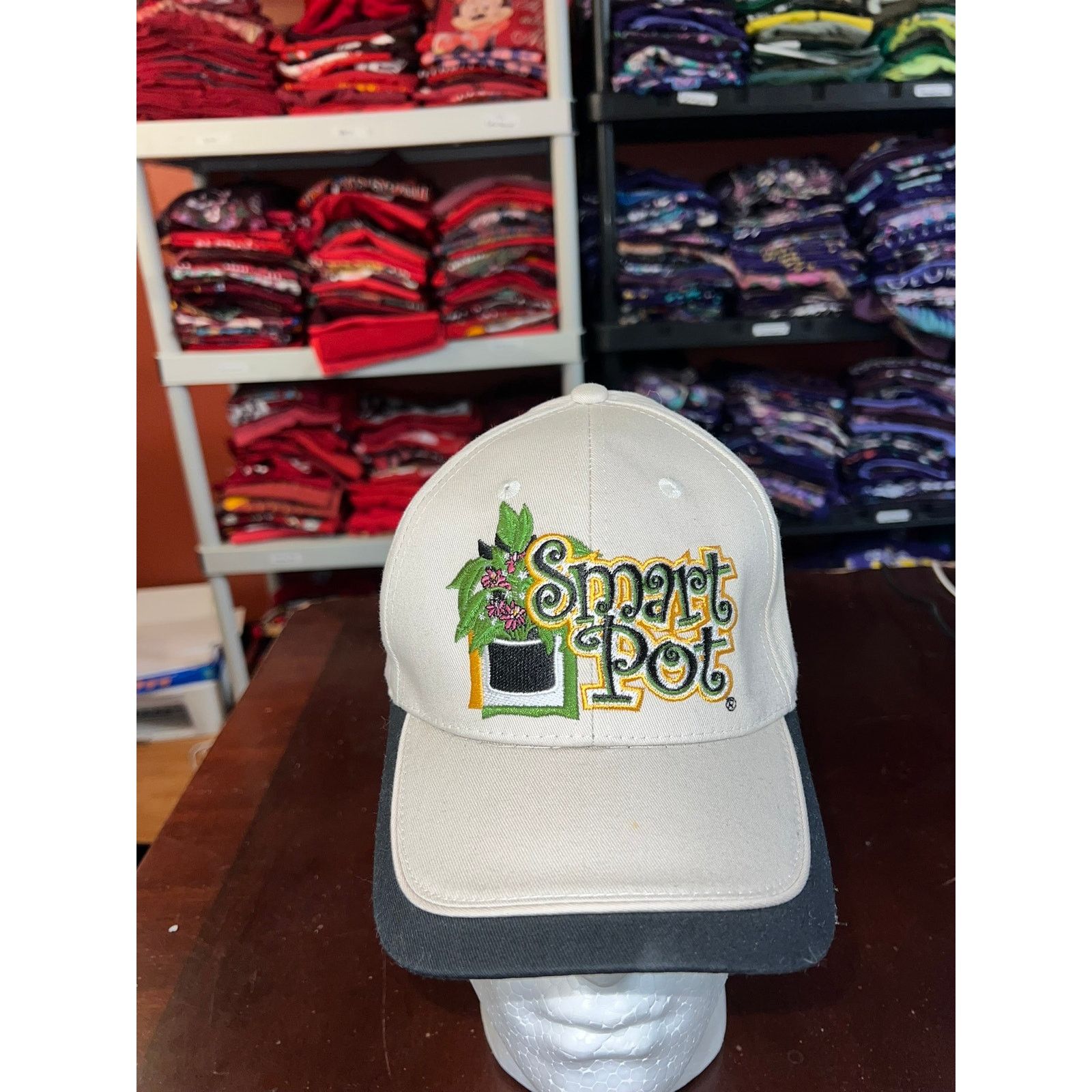 Vintage Smart Pot Hat Fabric Planters White Cap Graphic Headwear OS Size ONE SIZE - 2 Thumbnail