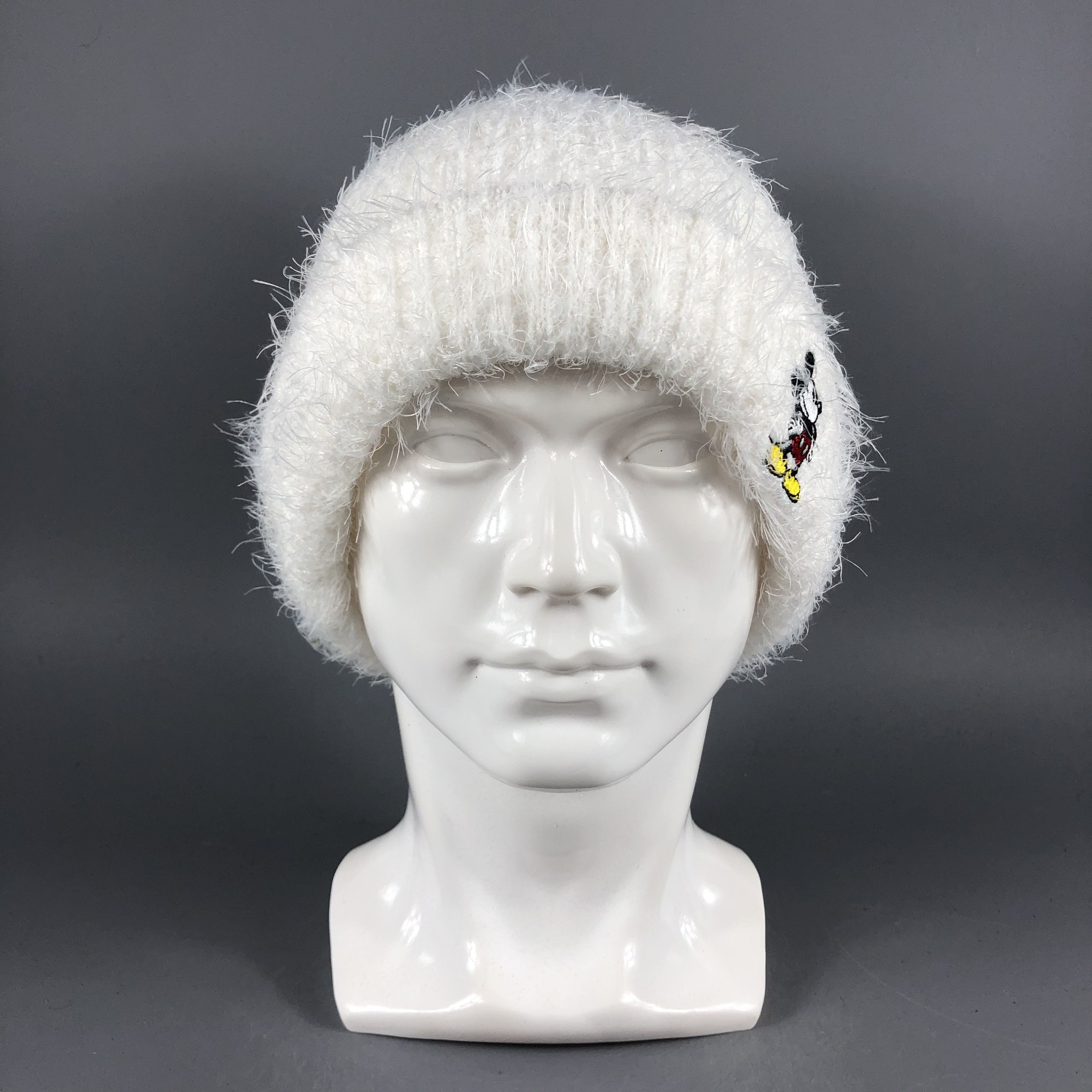Disney × Mickey Mouse × Vintage Womens Mickey Mouse Hairy Beanie Snow Hat Snow Cap -D981 Size ONE SIZE - 8 Thumbnail
