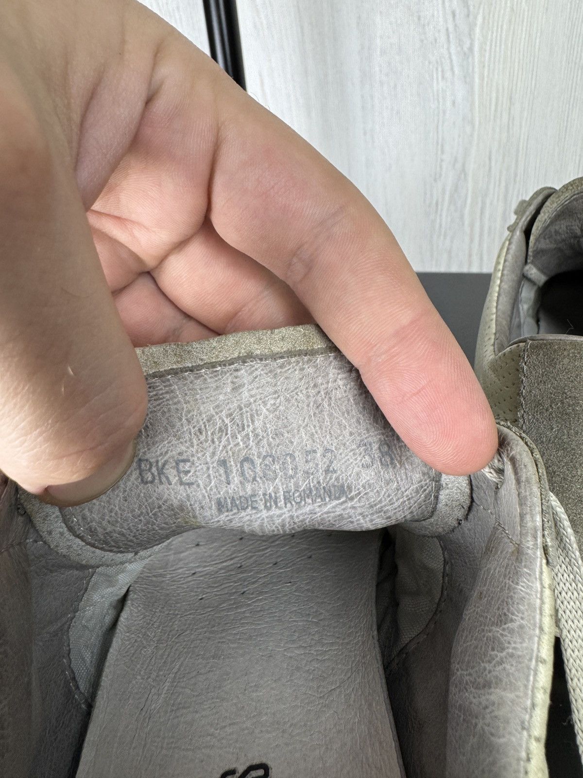 Dirk Bikkembergs Dirk Bikkembergs Iconic Archival Football Leather Sneakers Size US 5 / EU 37 - 14 Thumbnail