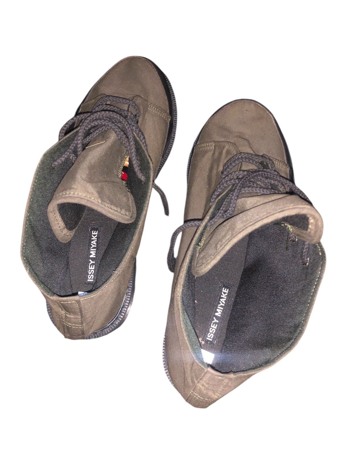 Designer × Issey Miyake ISSEY MIYAKE SHOES UNISEX Size US 6 / EU 39 - 13 Thumbnail