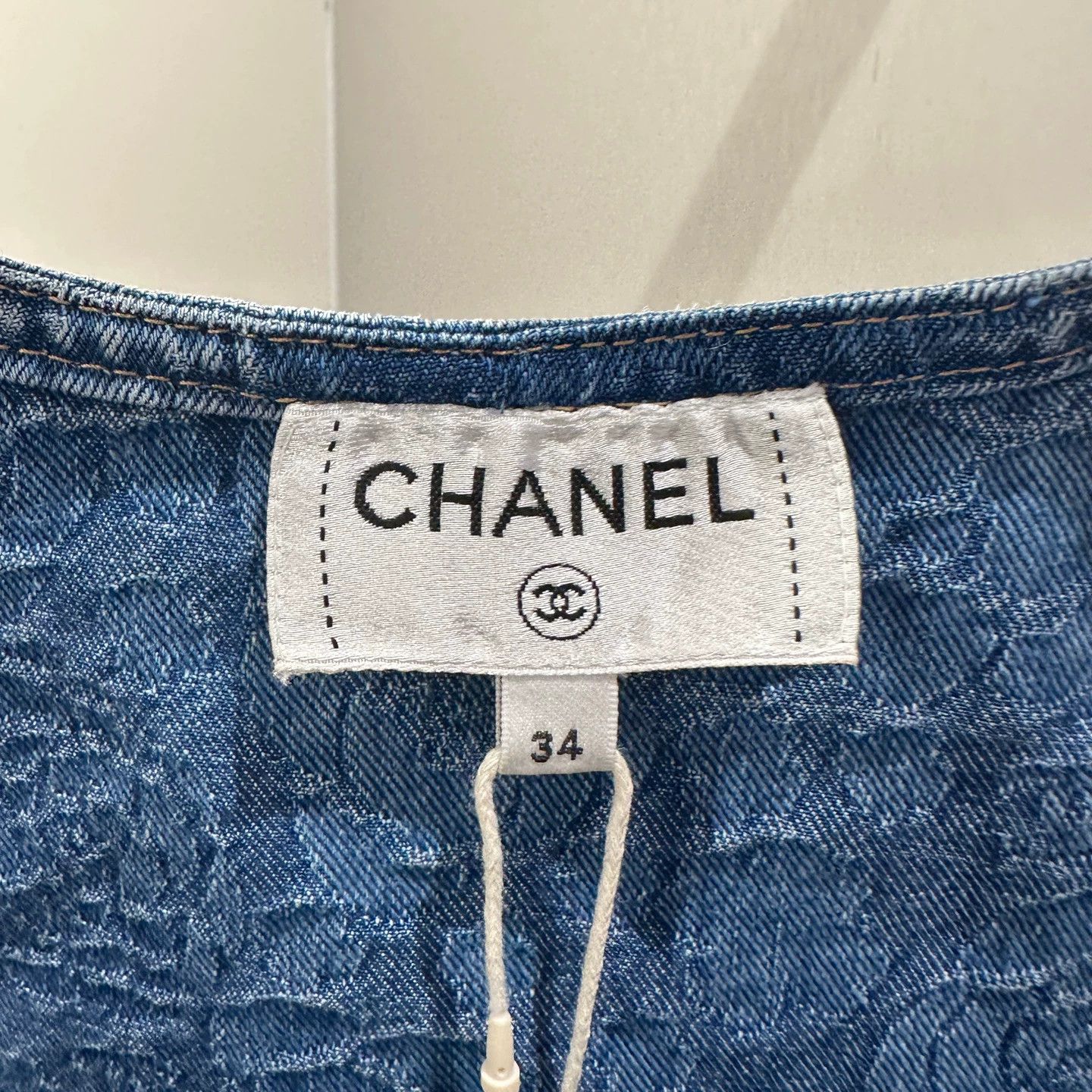 Chanel Chanel Camellia Printed Denim Vest 34 apr789 Size XS / US 0-2 / IT 36-38 - 3 Thumbnail