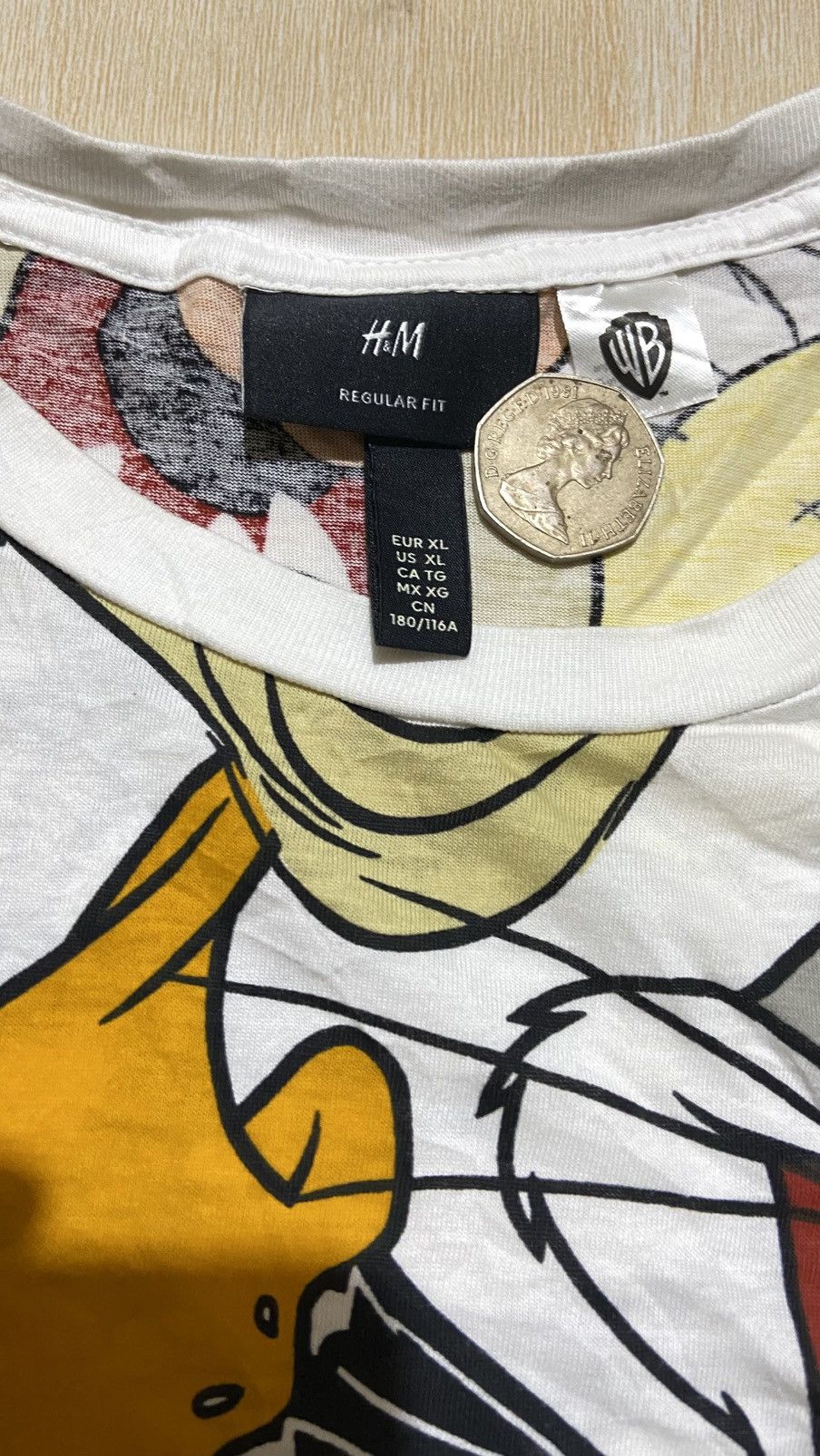 H&M RARE😭 AOP Tazmania, Tweety, Bugs Bunny All Over Print Tee Size US XL / EU 56 / 4 - 3 Thumbnail