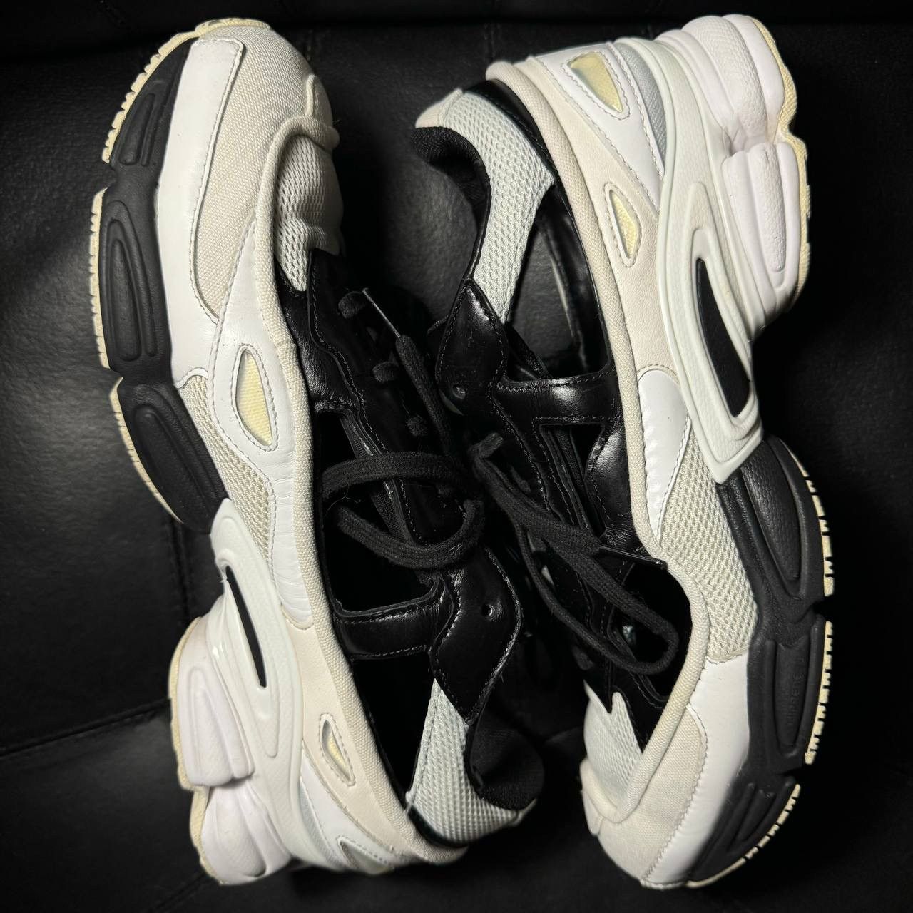 Adidas × Raf Simons 10,5us Adidas Raf Simons Ozweego Replicant white black Size US 10.5 / EU 43-44 - 4 Thumbnail