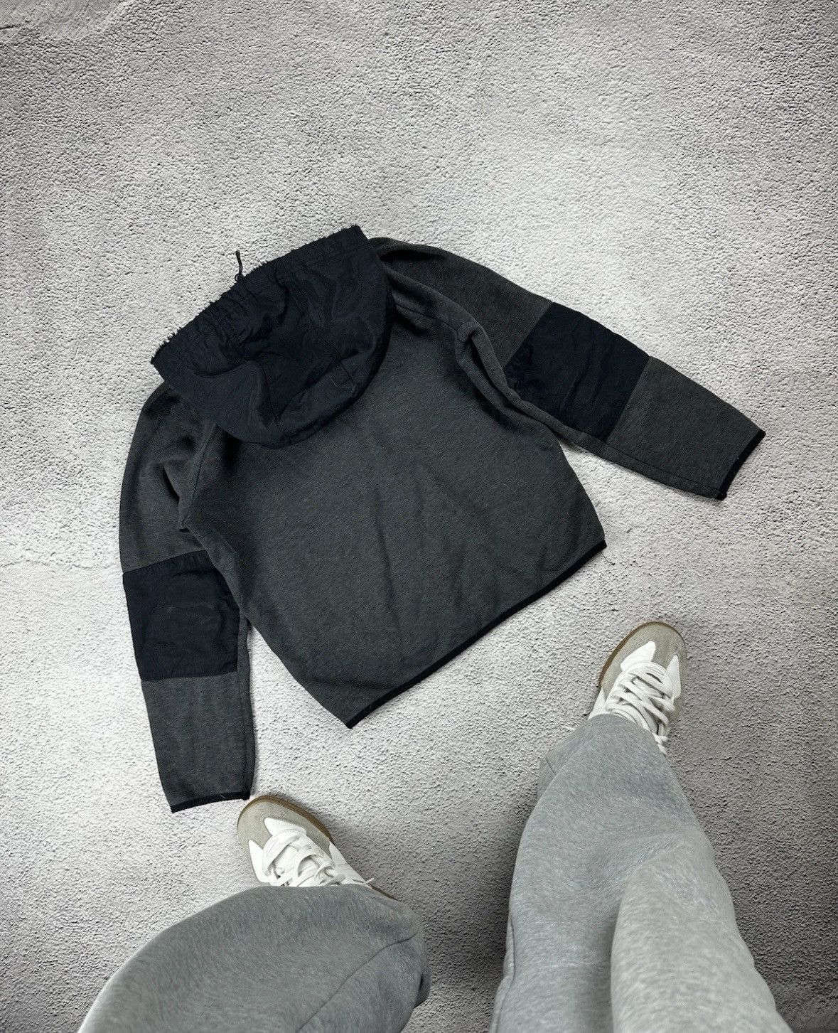 Nike Vintage Nike Fur Fuzzy Faux Full Zip Hoodie Nylon Bomber Y2K Size XS / US 0-2 / IT 36-38 - 2 Thumbnail