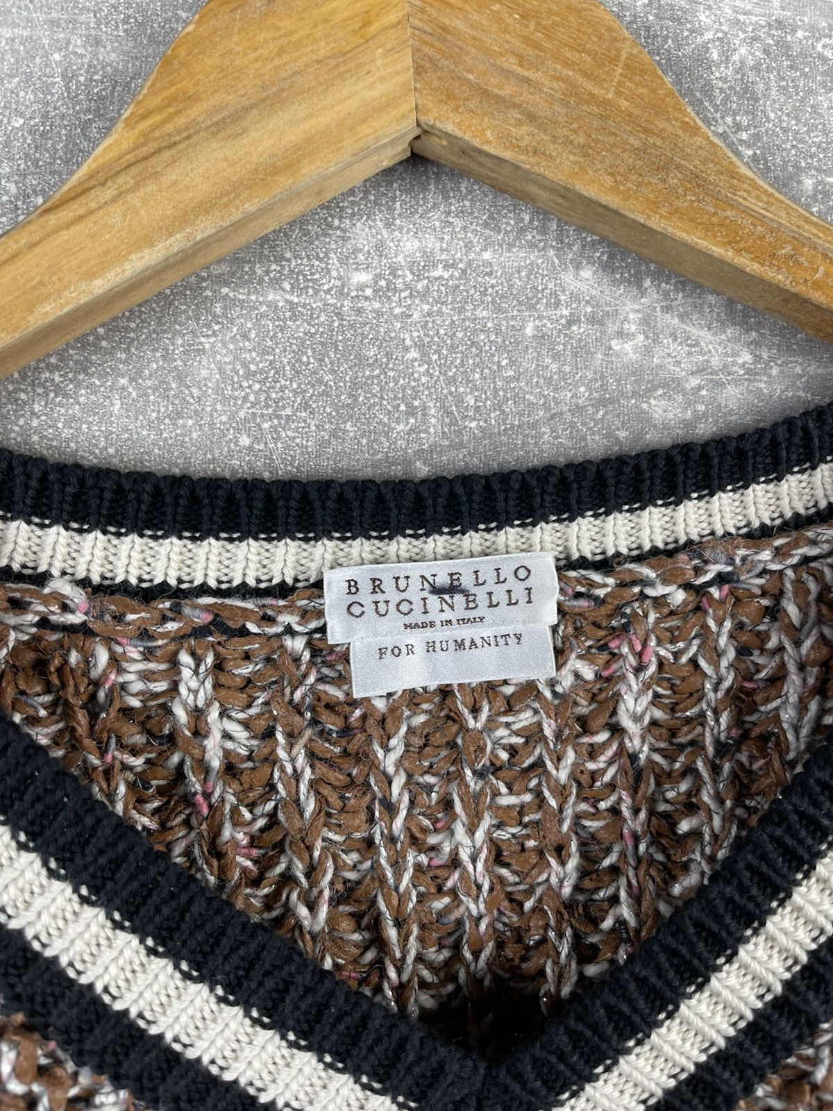 Brunello Cucinelli Brunello Cucinelli for Humanity Cotton/Wool V Neck Sweater Size M / US 6-8 / IT 42-44 - 8 Thumbnail