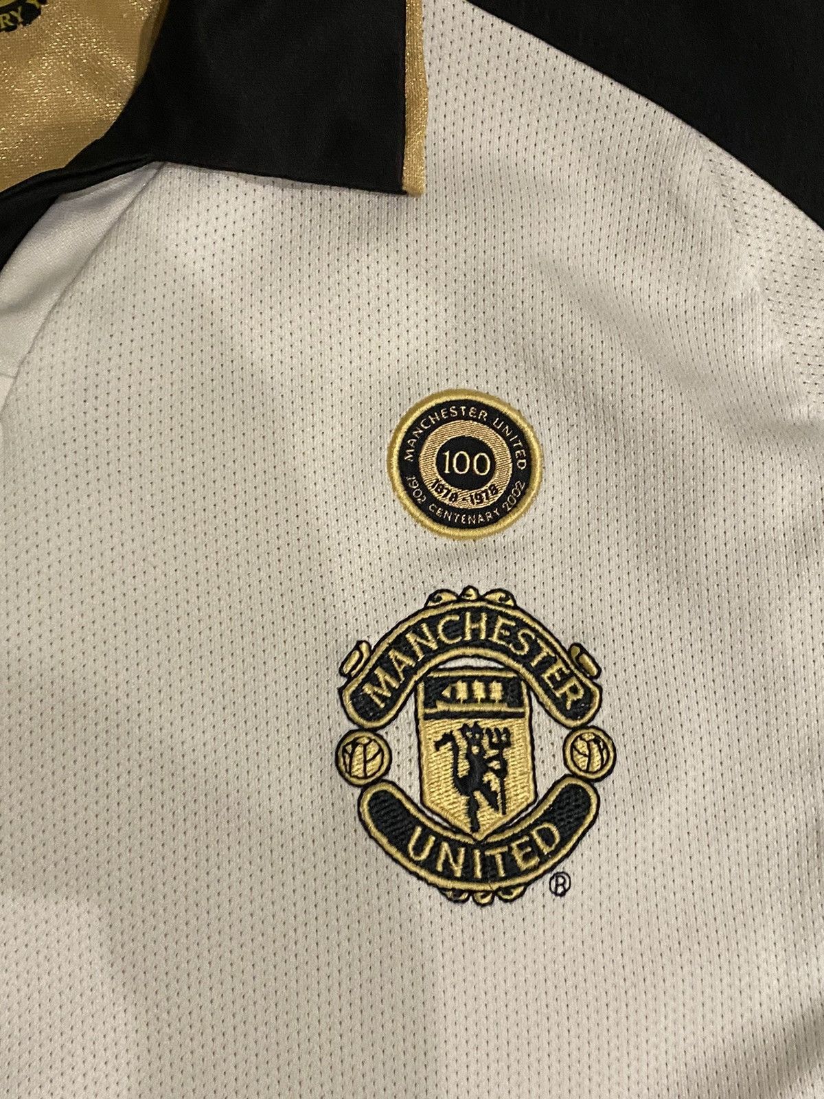 Umbro × Vintage Manchester United Vintage Retro Jersey Reversible 2001-2002 Size US S / EU 44-46 / 1 - 13 Thumbnail