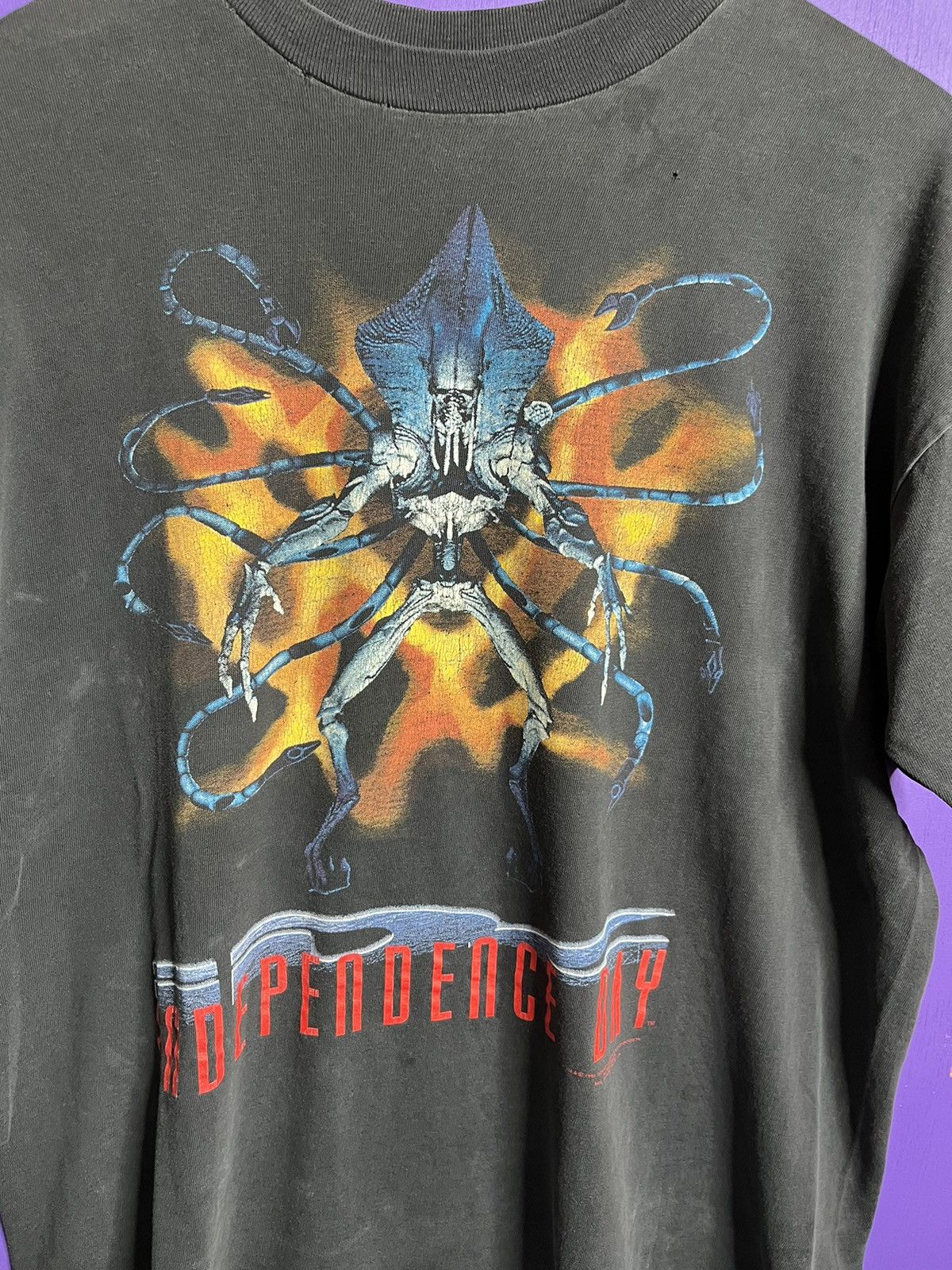 Vintage Vintage 90s Independence Day alien movie promo t-shirt Size US L / EU 52-54 / 3 - 3 Thumbnail