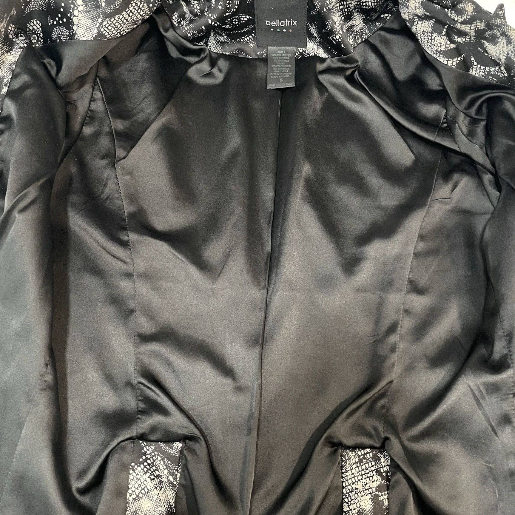 Vintage VINTAGE Bellatrix Black Lace Printed Lightweight Stretch Blazer Jacket Small S Button Size S / US 4 / IT 40 - 6 Thumbnail