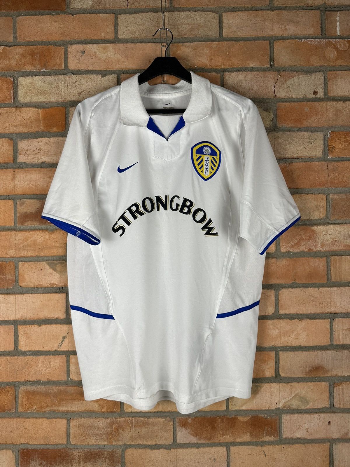image of Vintage Nike Leeds Jersey in White, Men's (Size Medium)