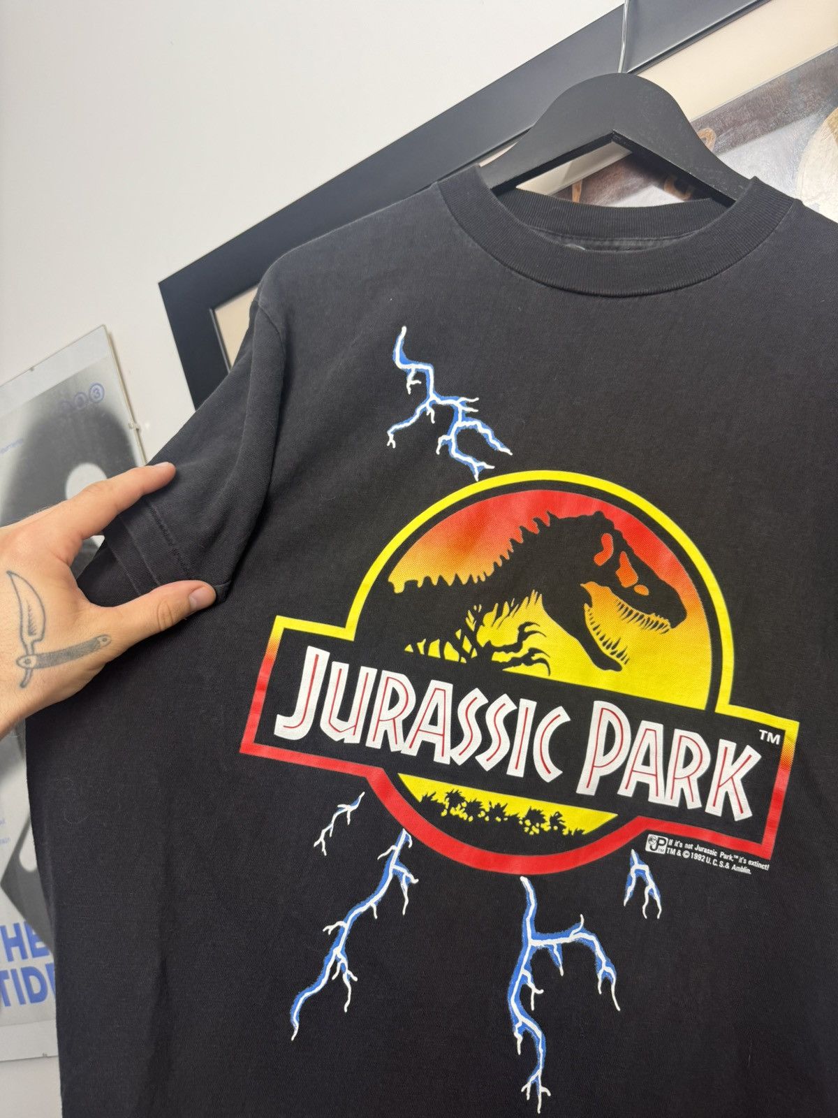 Vintage Vintage 90s Movie Promo Tee Jurassic Park Og Universal Rare Size US L / EU 52-54 / 3 - 2 Thumbnail